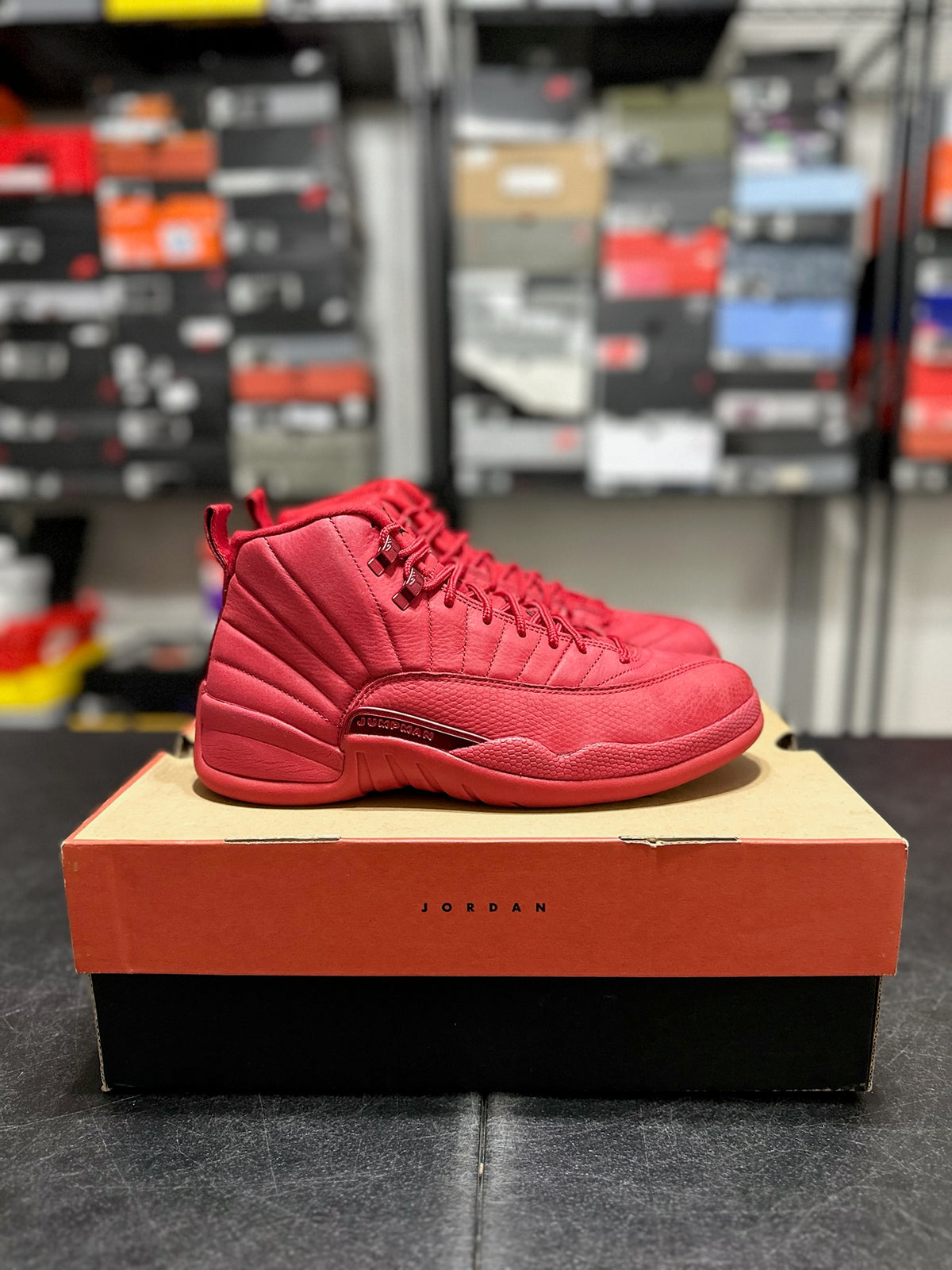 Size 9 - j12 gym red