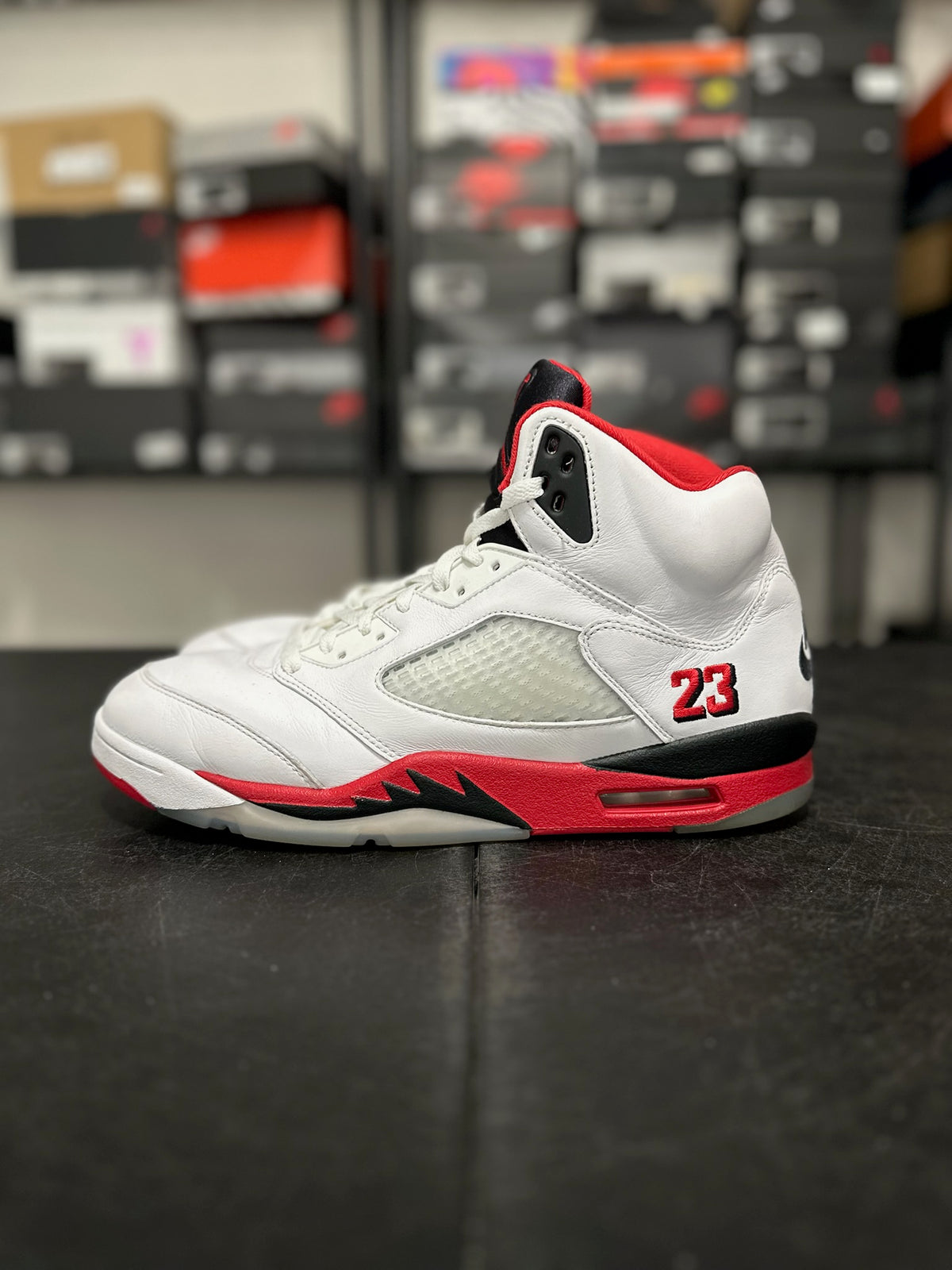 Size 13 - j5 fire red black tongue