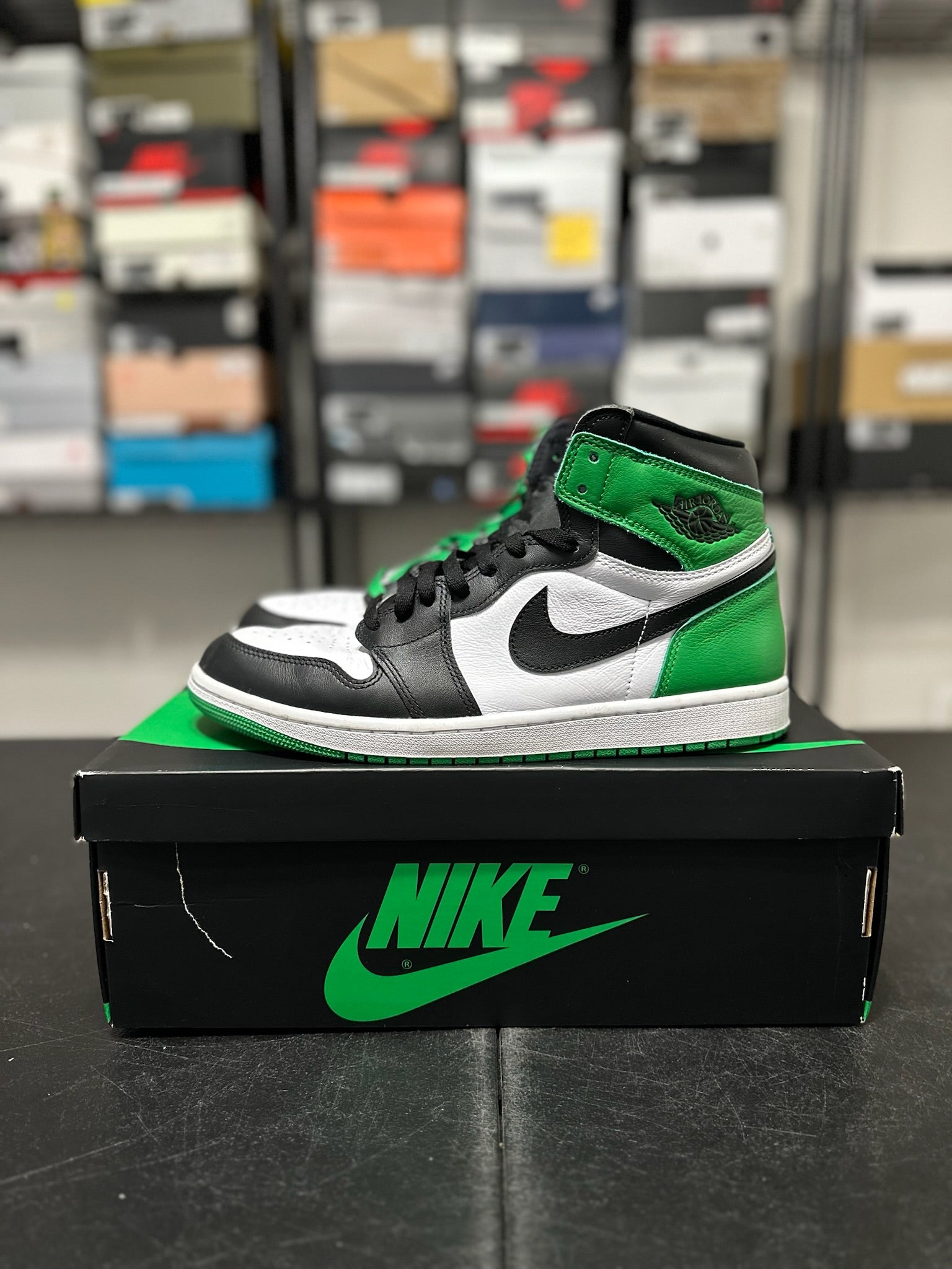 Size 11 - J1 High Lucky Green