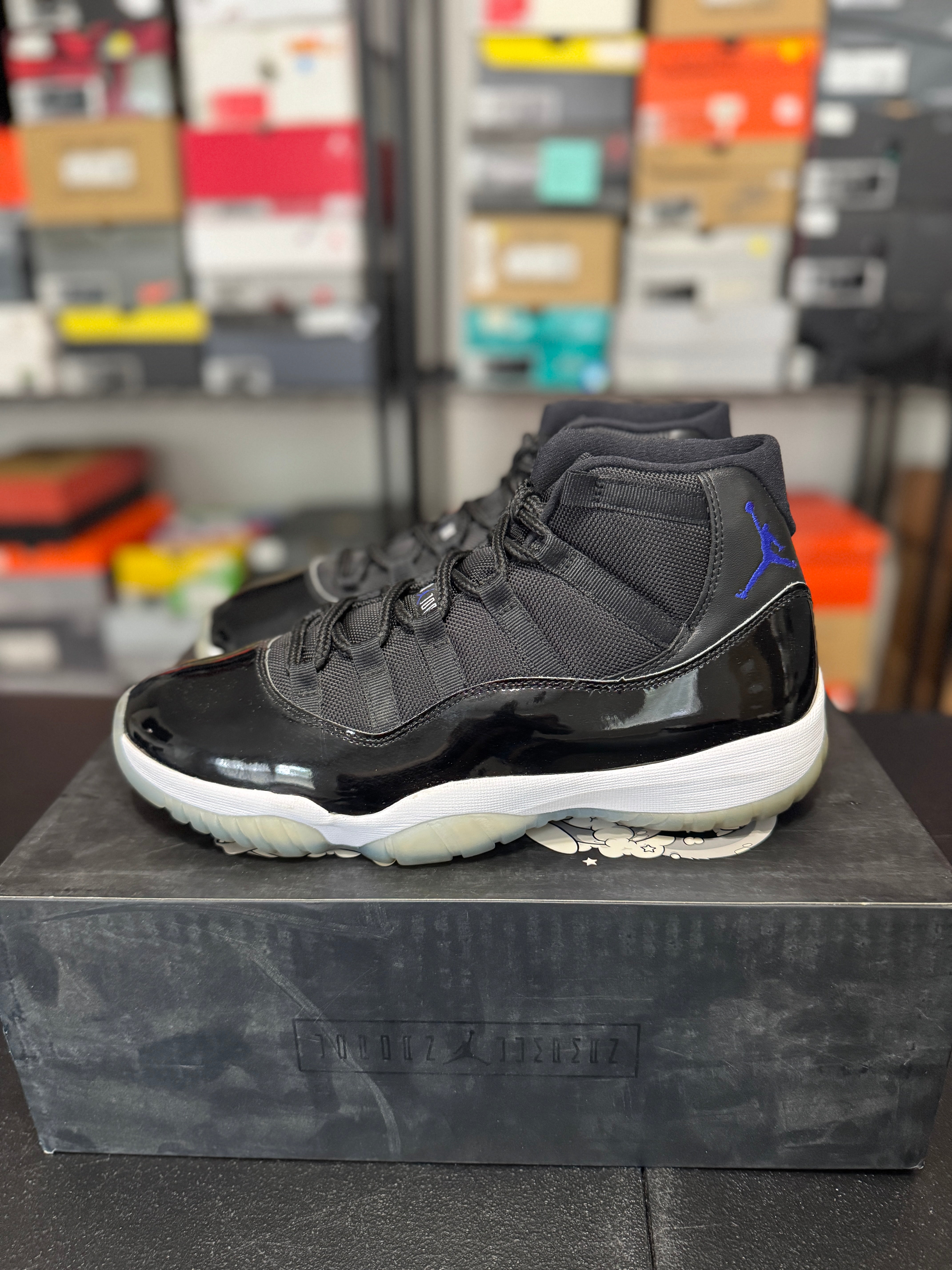Size 10.5 - J11 space jam