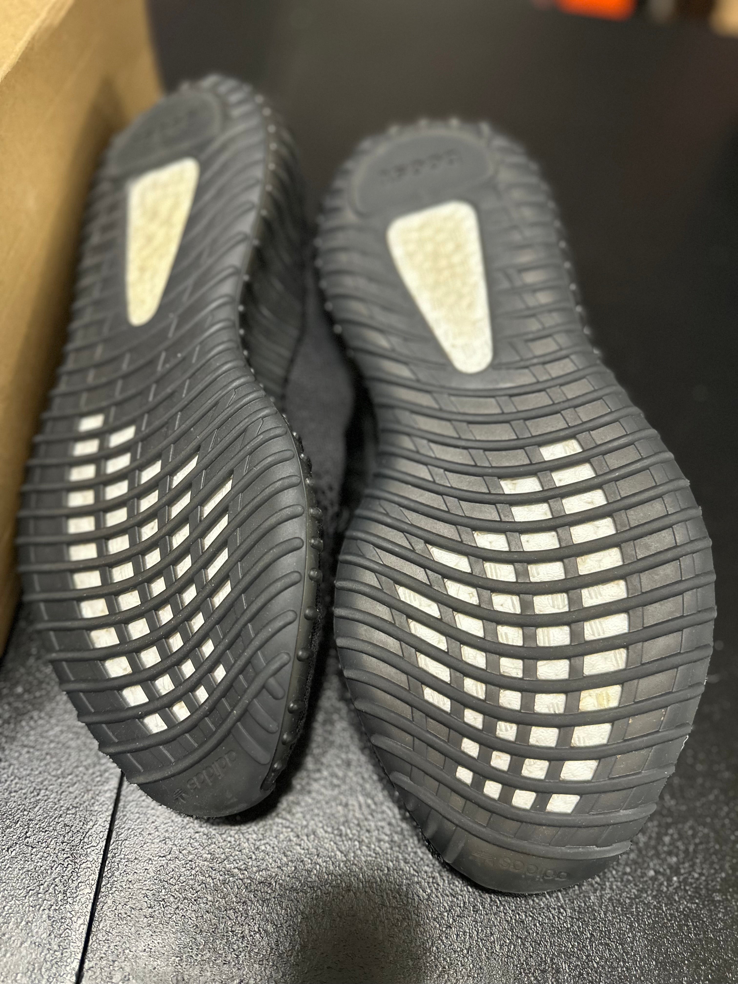 Size 9 - YZY 350 onyx