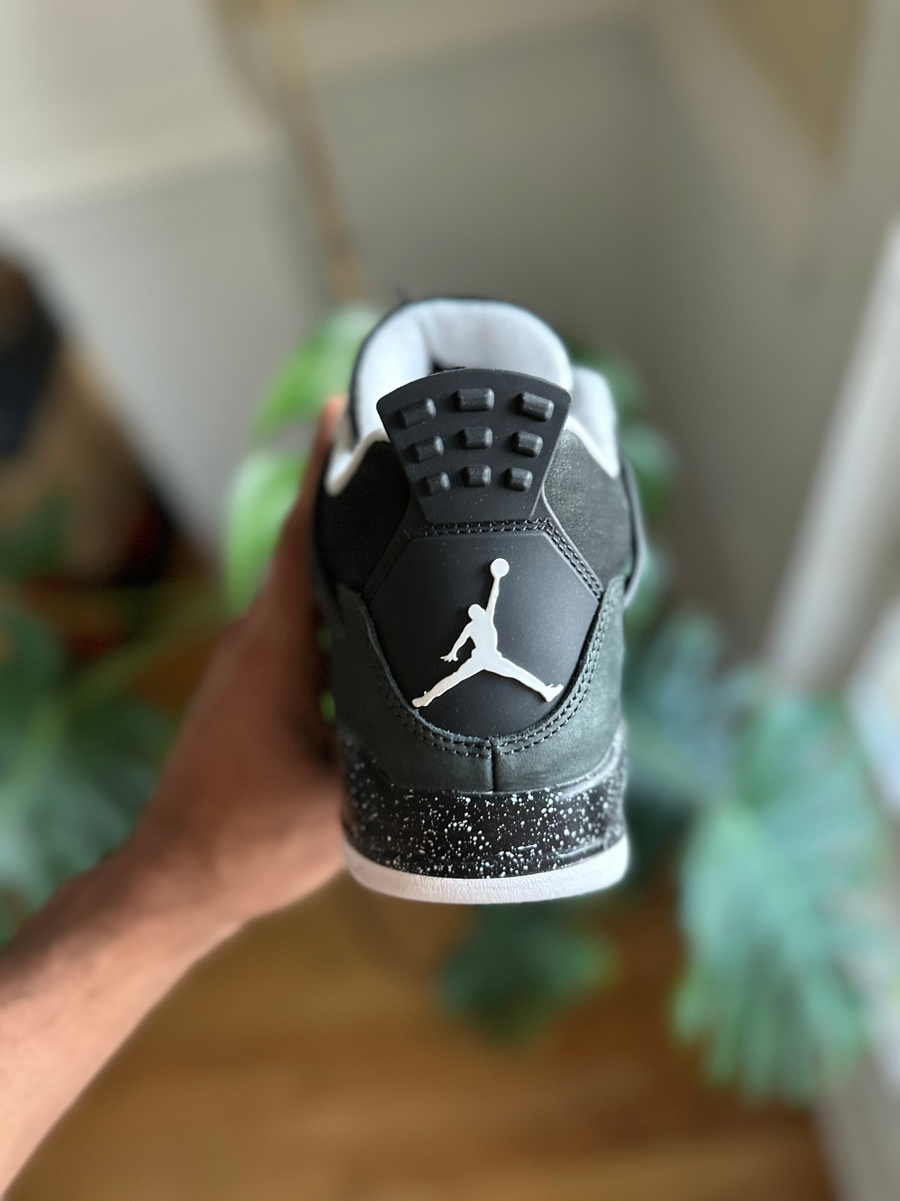 Size 8 - J4 fear