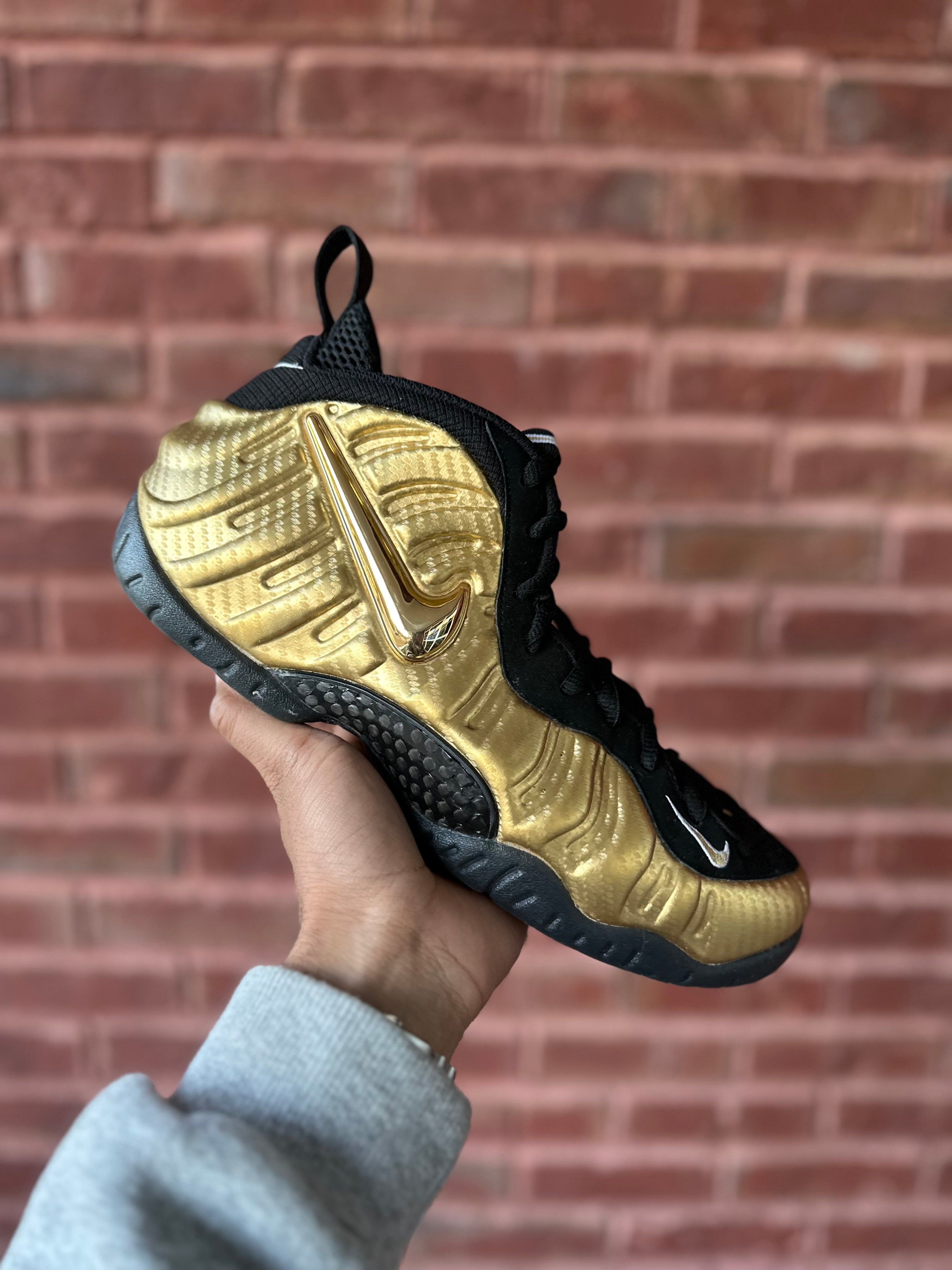 Size 10 - air foamposite pro metallic gold