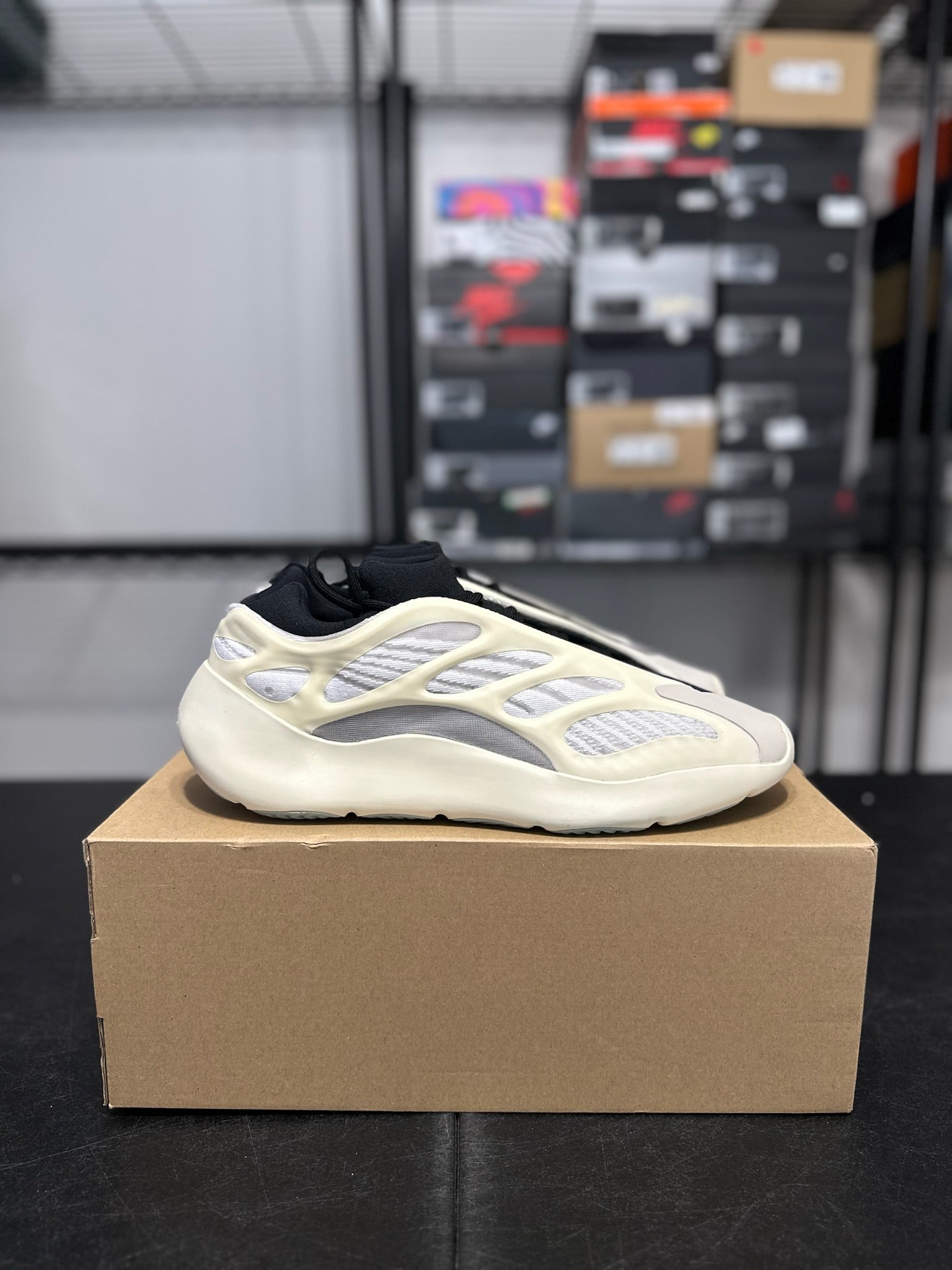 Size 14 - Yzy 700 V3 Azael