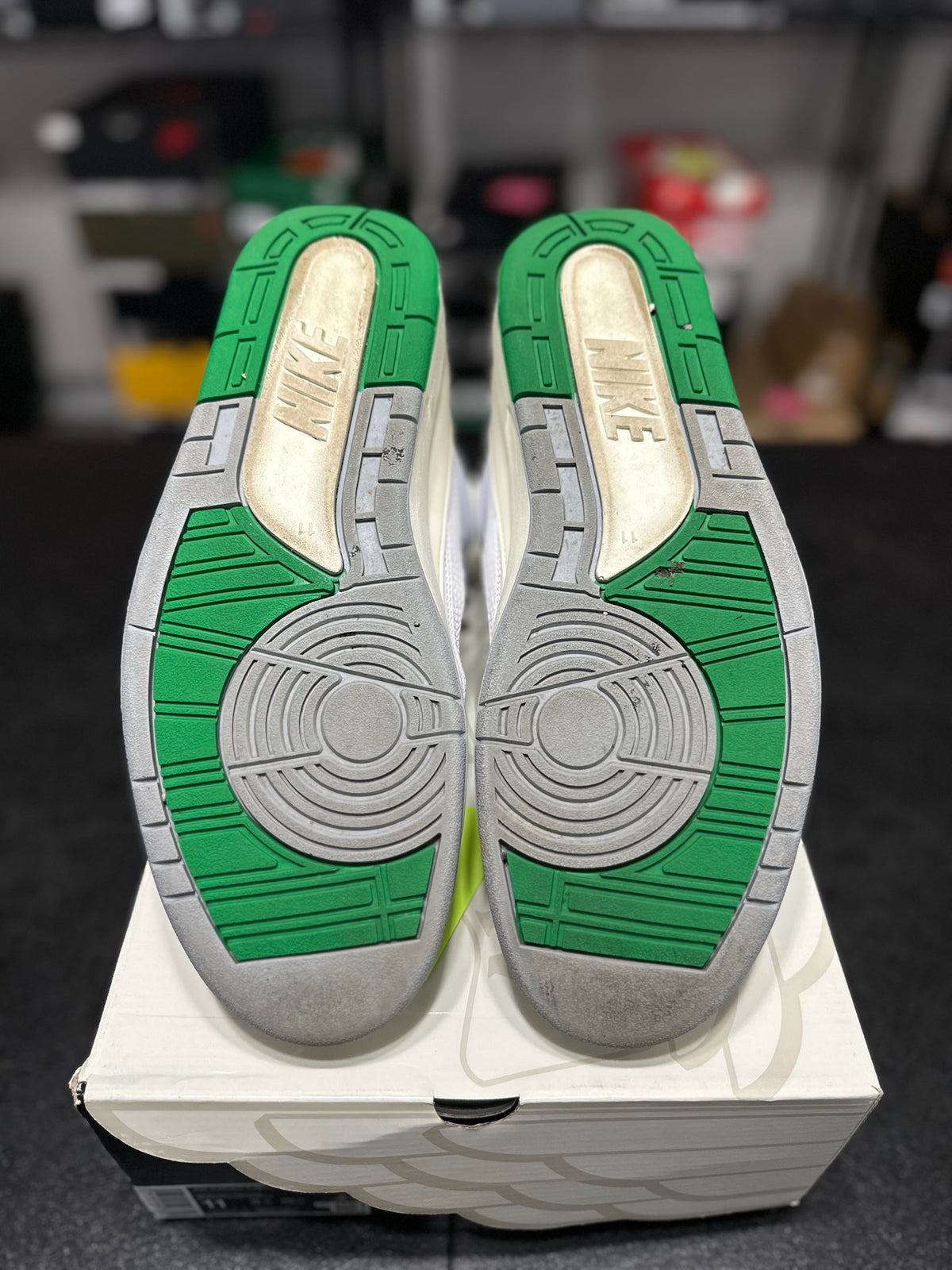 Size 11 - j2 lucky green