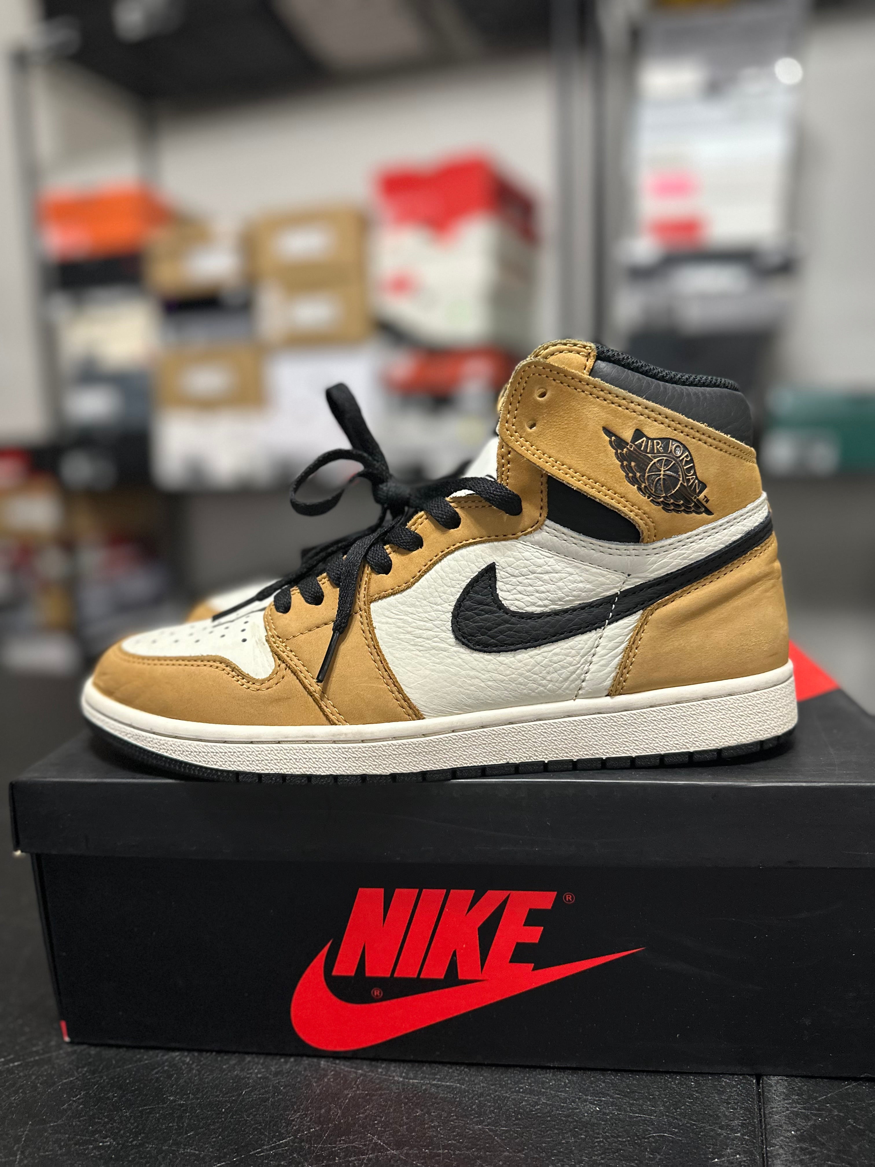 Size 10.5 - J1 rookie of the year