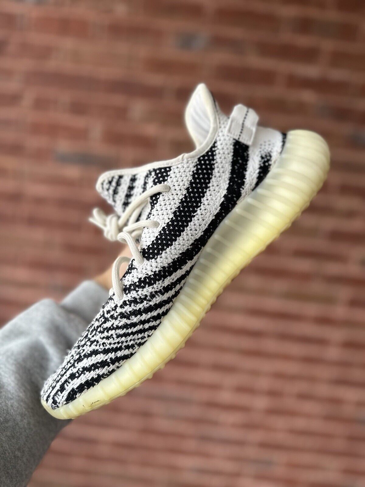 Size 11.5 - adidas Yeezy Boost 350 V2 Low Zebra