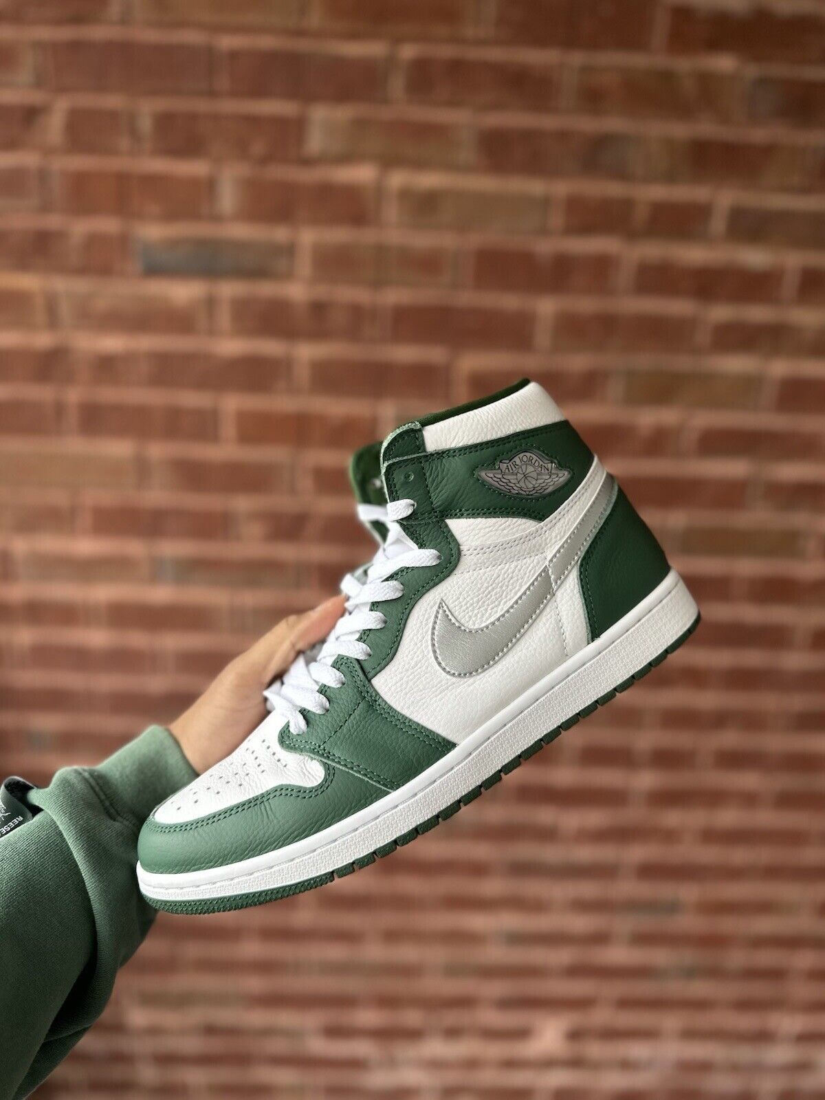 Size 11.5 - Jordan 1 Retro OG High Gorge Green