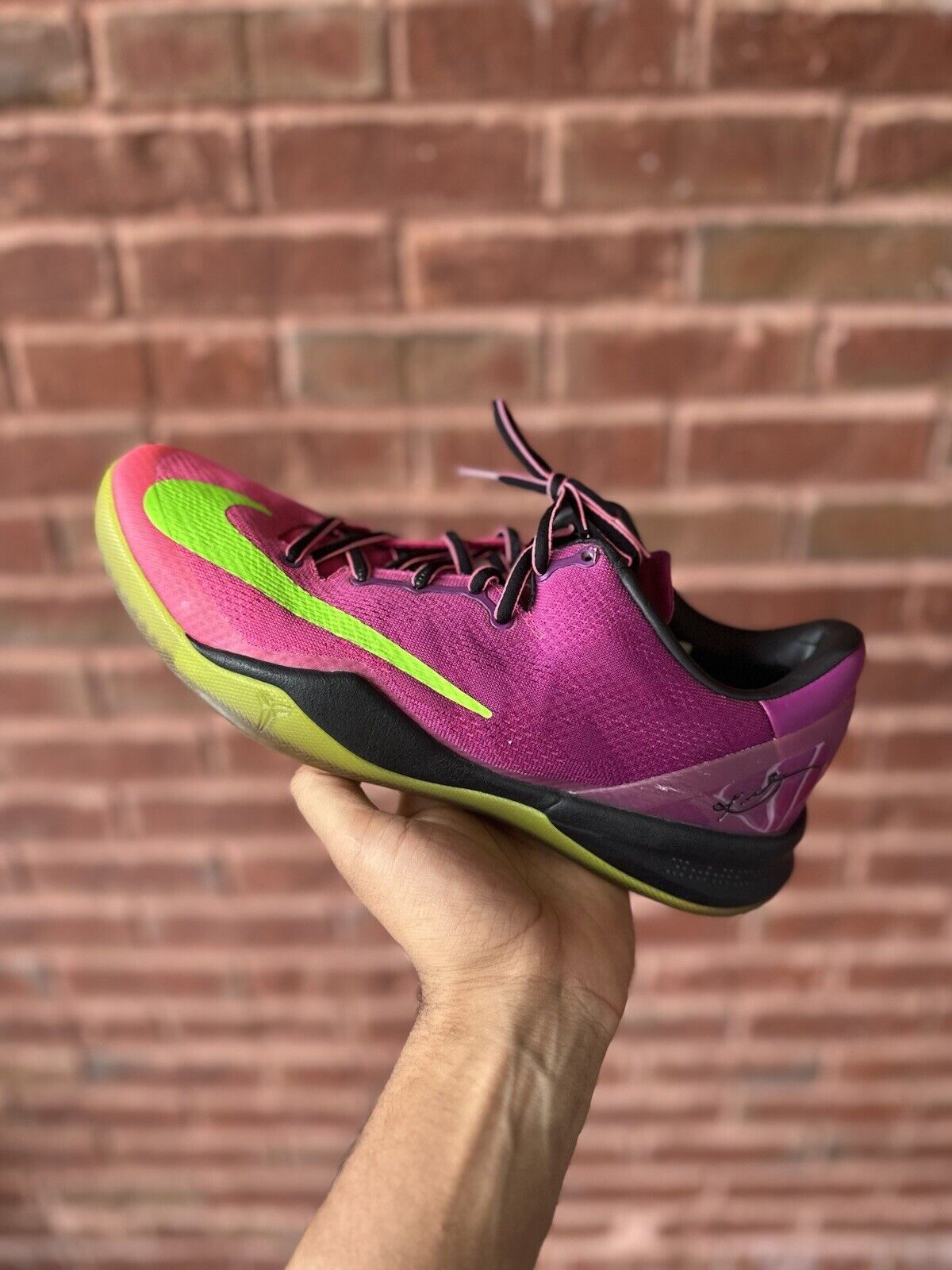 Size 10.5 - Nike Kobe 8 Mambacurial