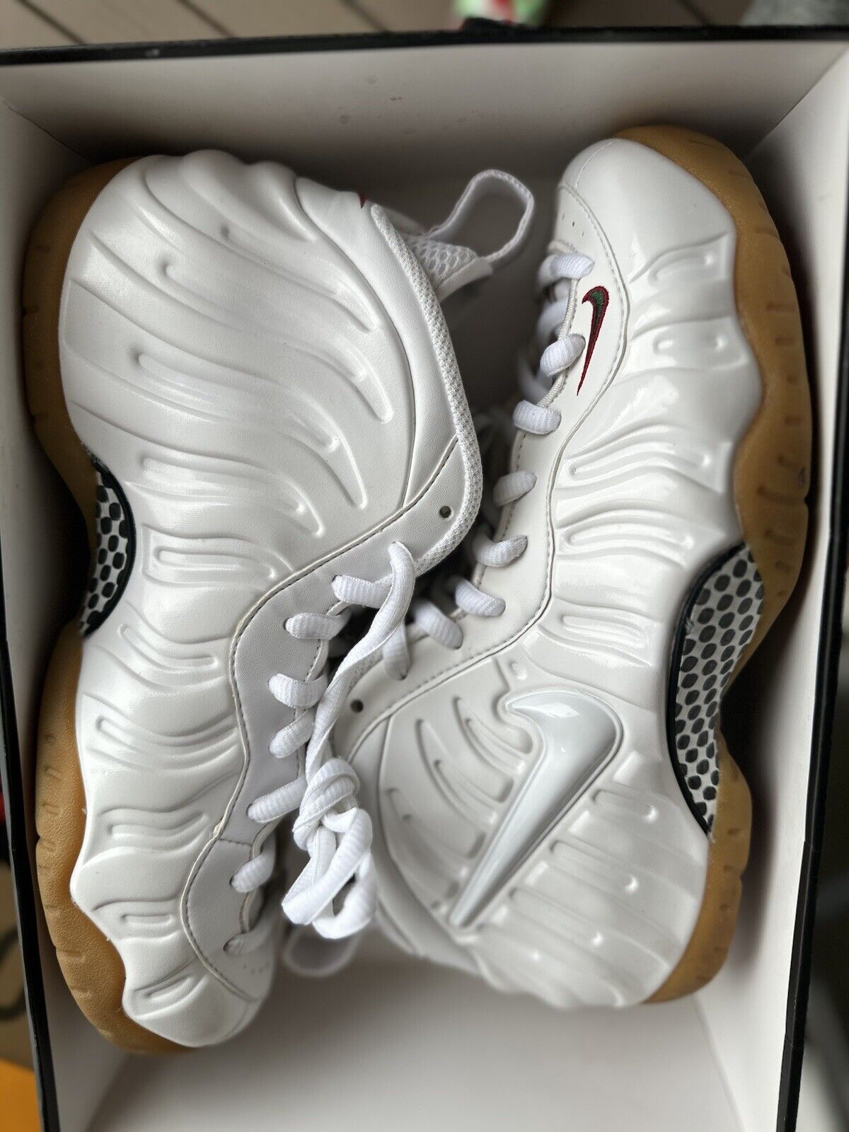 Size 9 - Nike Foamposite Pro Gucci - White