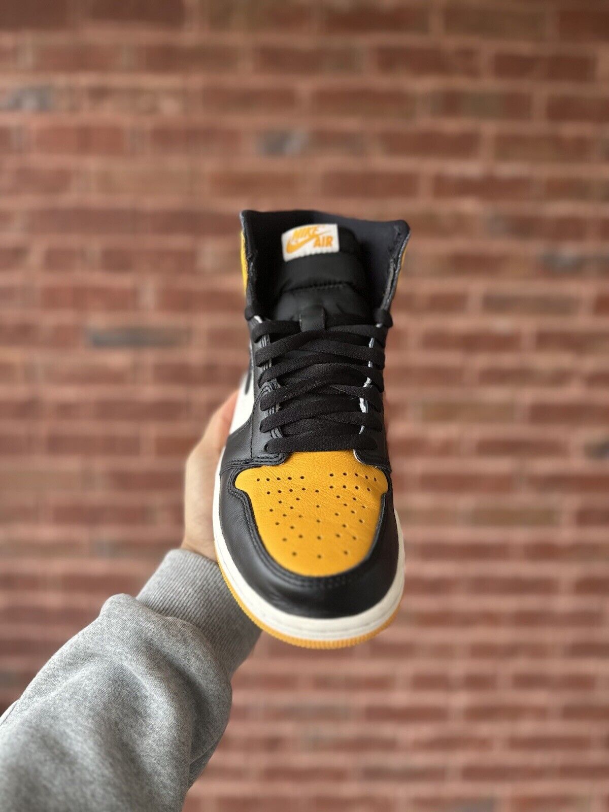 Size 9 - Jordan 1 Retro OG High Yellow Toe