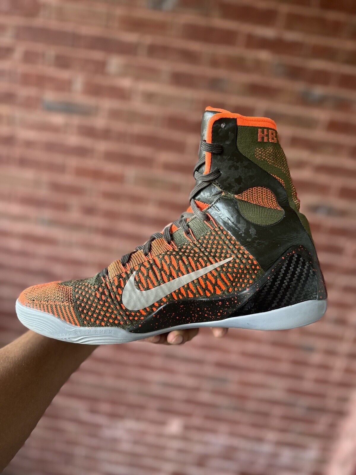 Size 10.5 - Nike Kobe 9 Elite Strategy