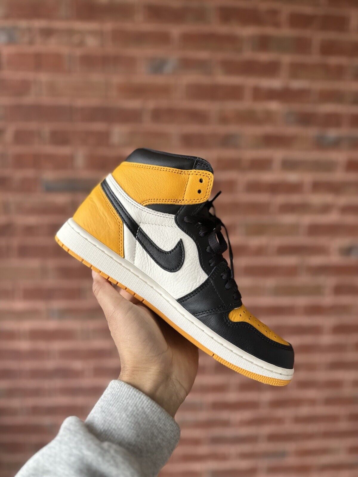 Size 9 - Jordan 1 Retro OG High Yellow Toe