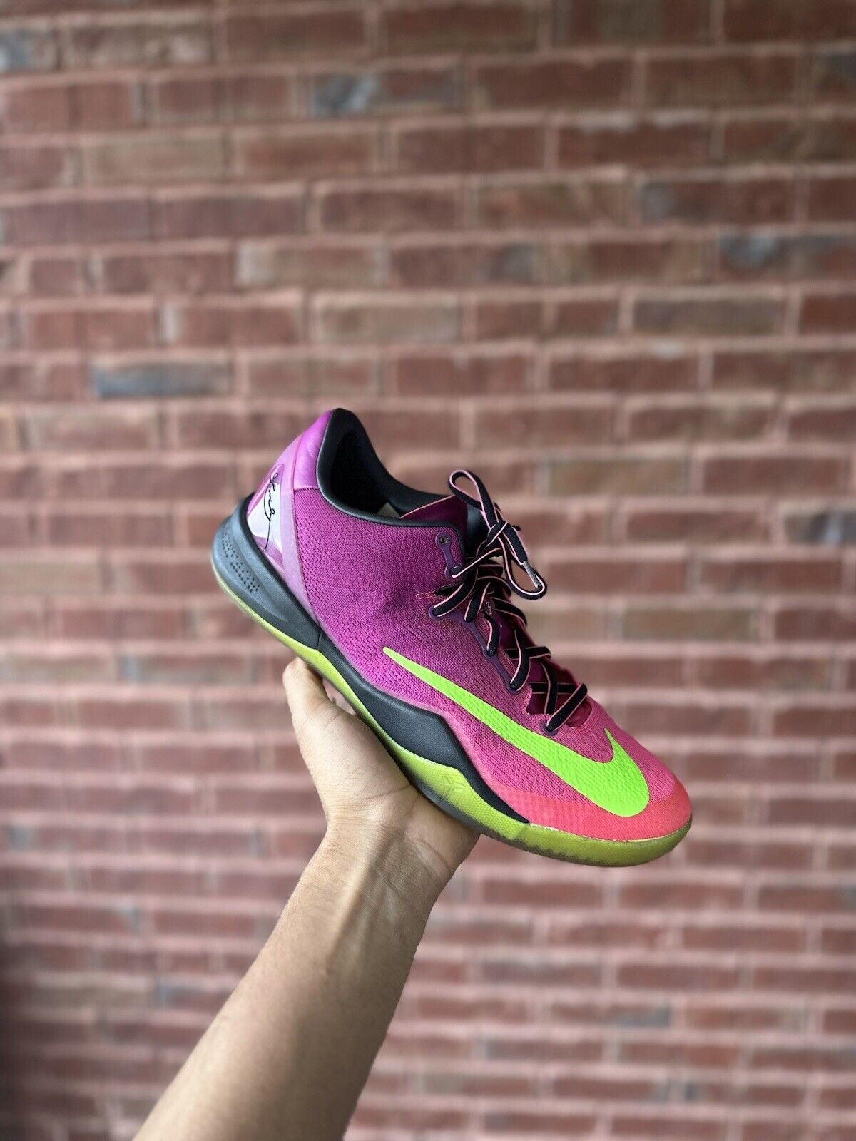 Size 10.5 - Nike Kobe 8 Mambacurial