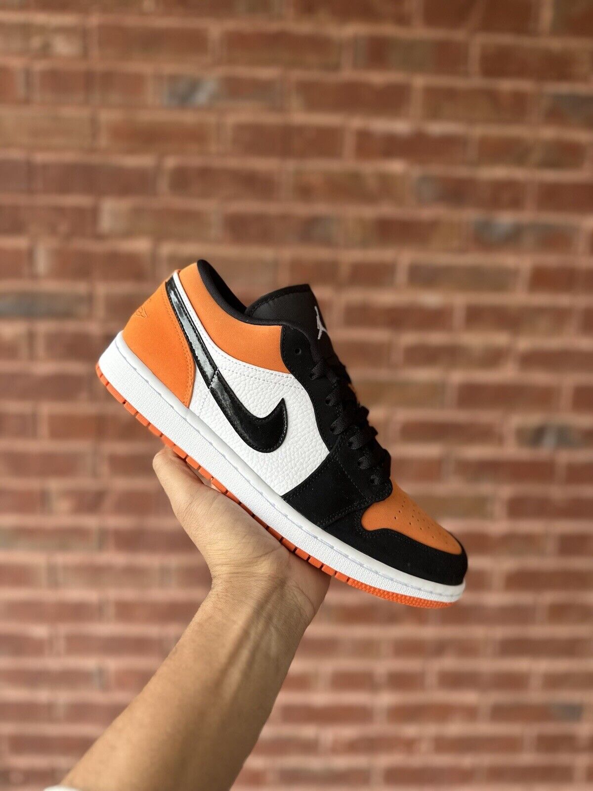 Size 11 - Air Jordan 1 Low Shattered Backboard