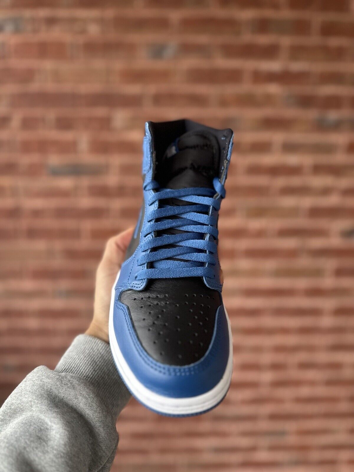 Size 9 - Jordan 1 Retro OG High Dark Marina Blue