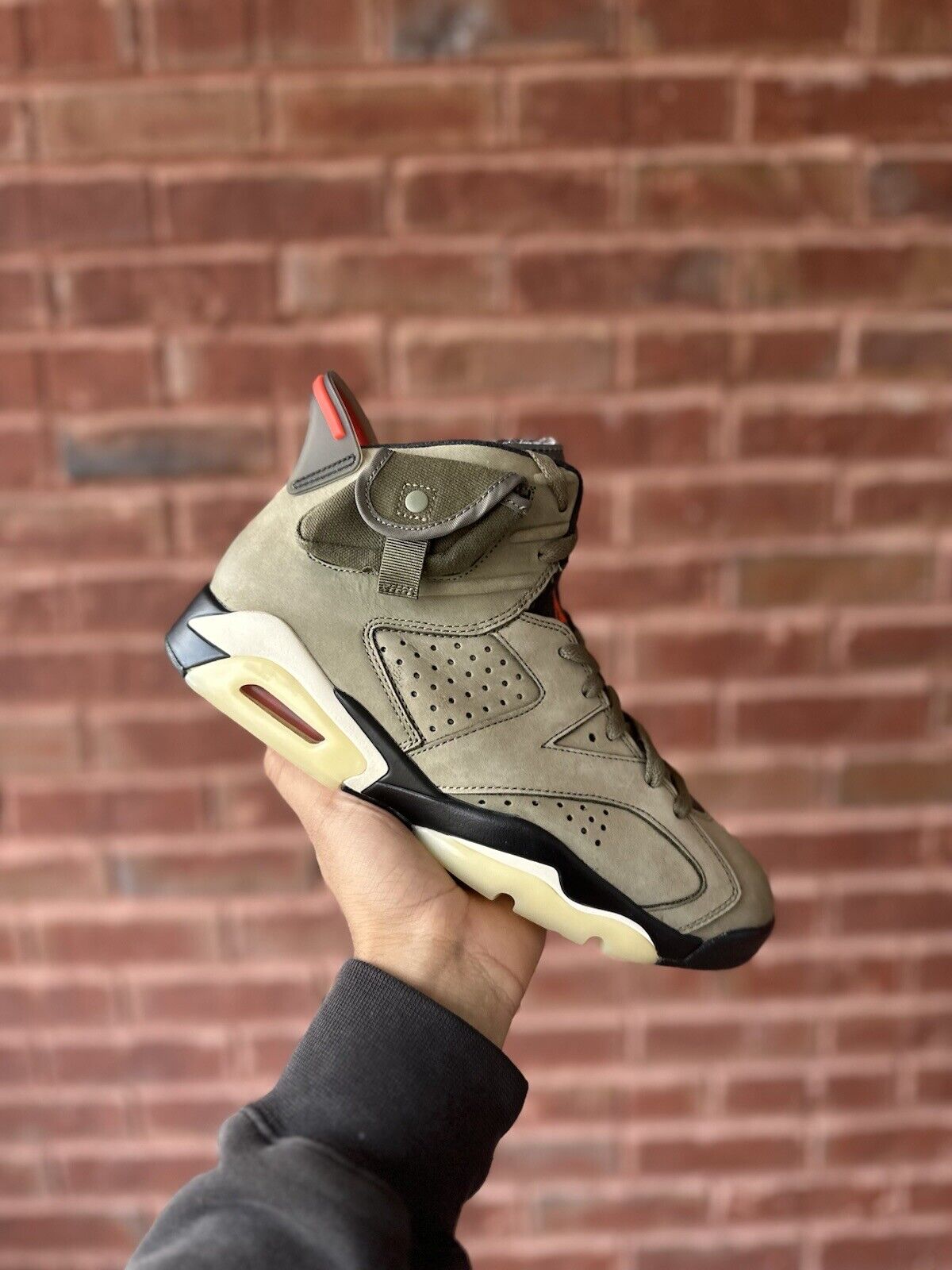 Size 8.5 - Jordan 6 Retro x Travis Scott Mid Olive