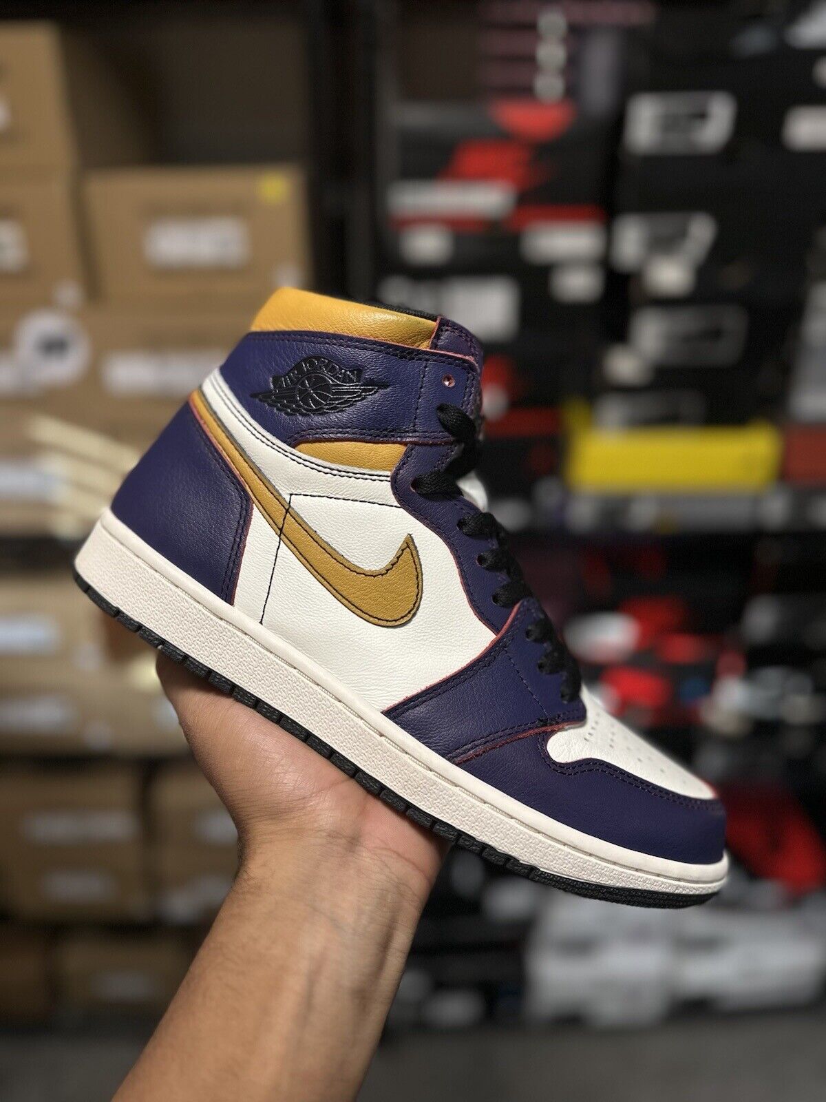 Size 9 - Jordan 1 Retro High SB LA To Chicago 2019