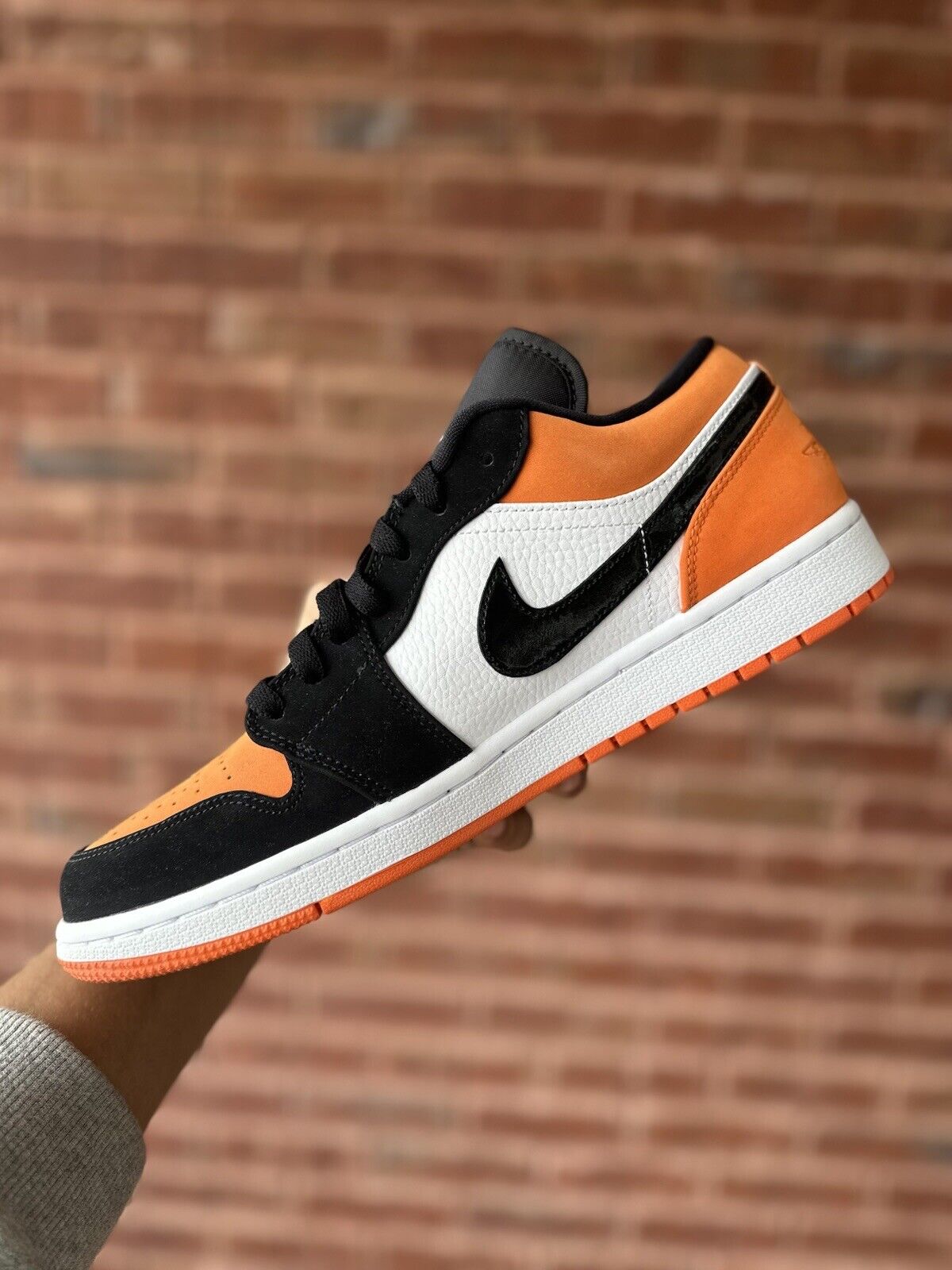 Size 11 - Air Jordan 1 Low Shattered Backboard