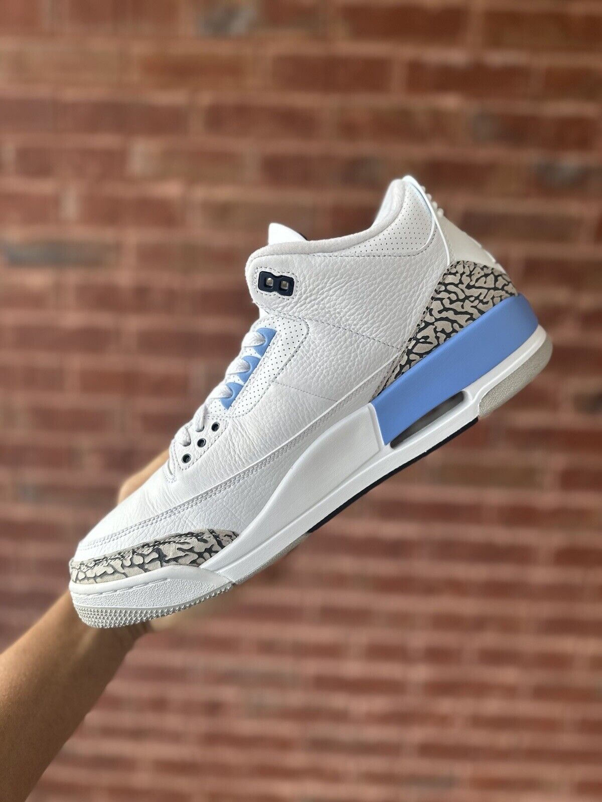 Size 12 - Jordan 3 Retro Mid UNC