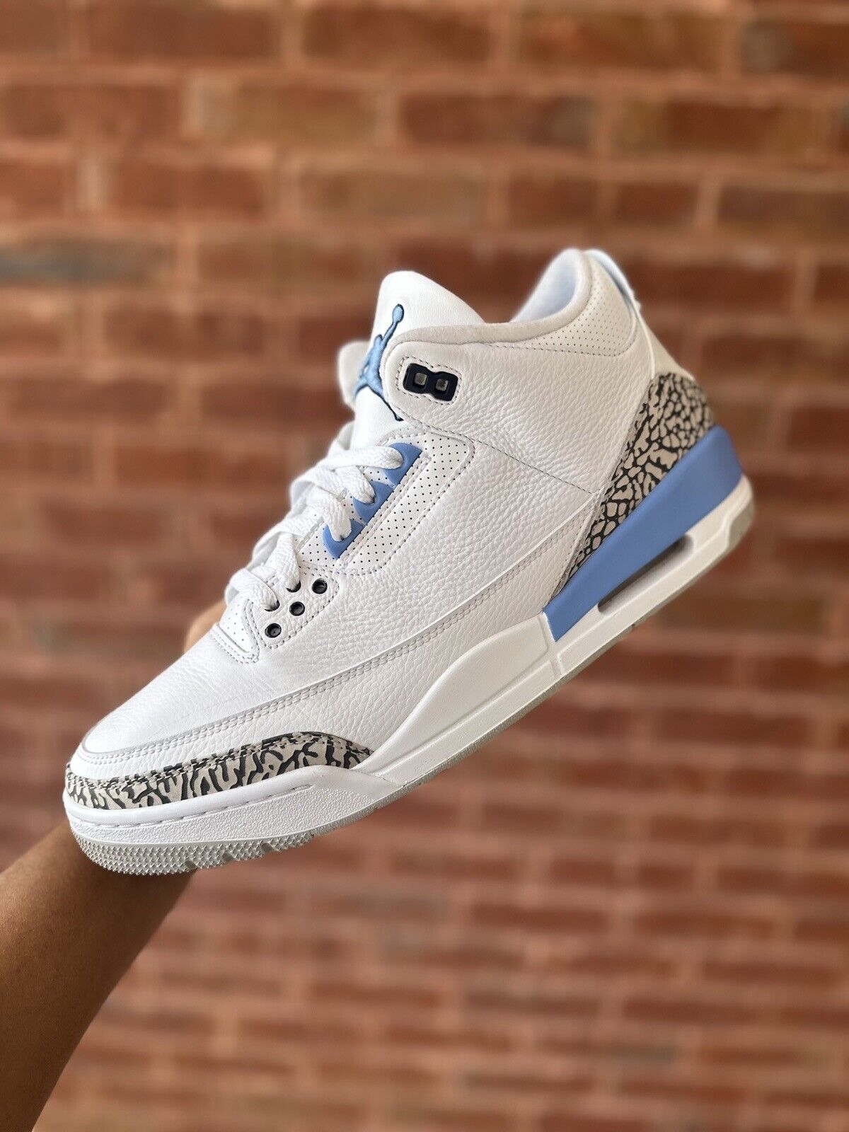 Size 12 - Jordan 3 Retro Mid UNC