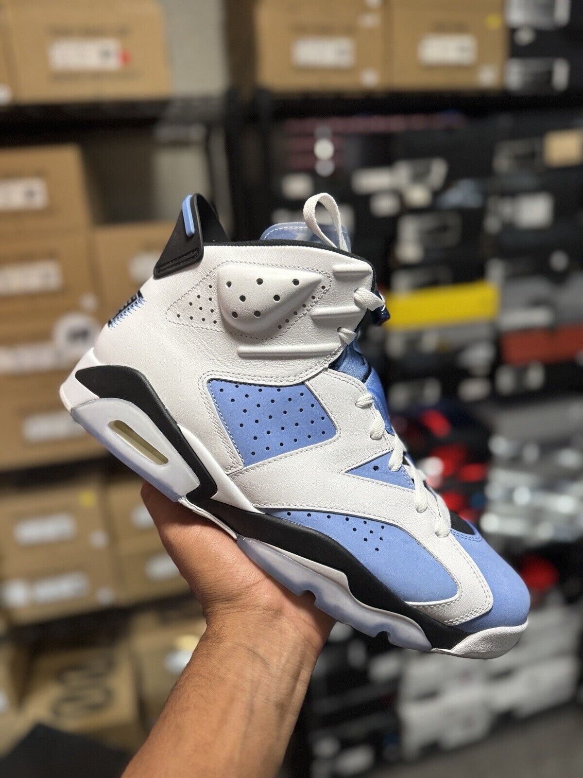 Size 13 - Jordan 6 Retro Mid UNC Home