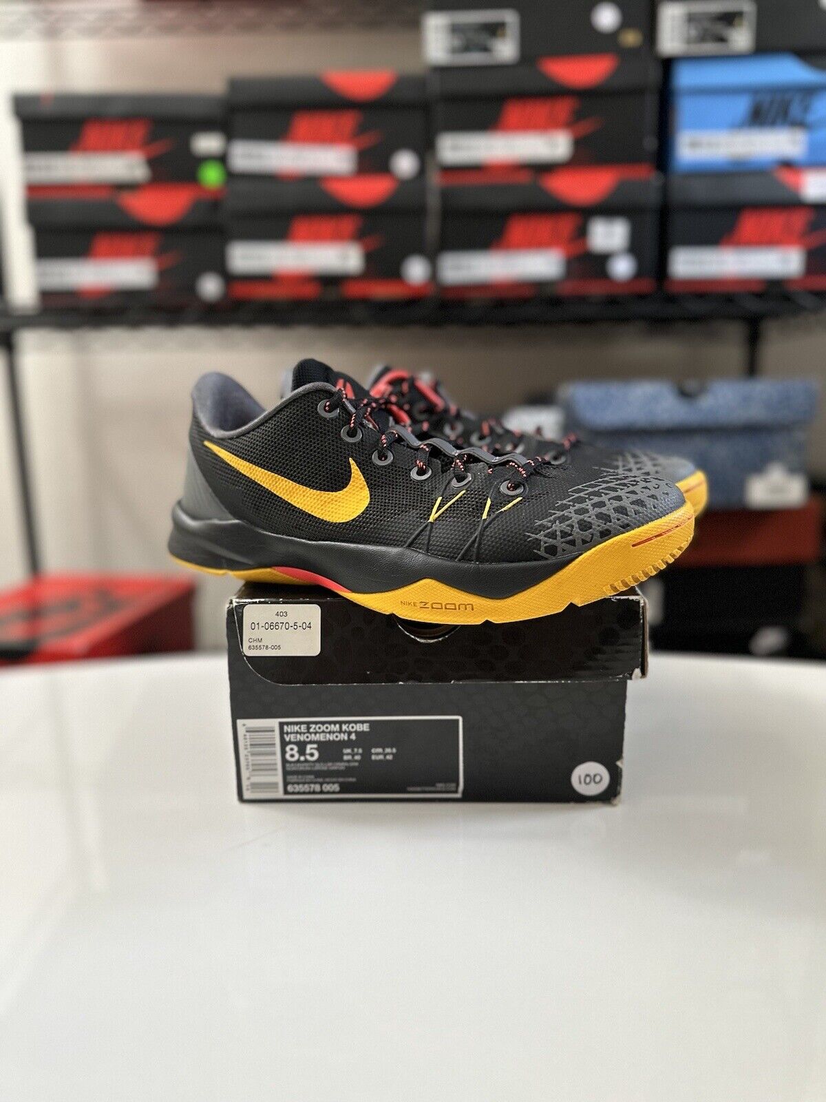 Size 8.5 - Nike Zoom Kobe Venomenon 4 Black