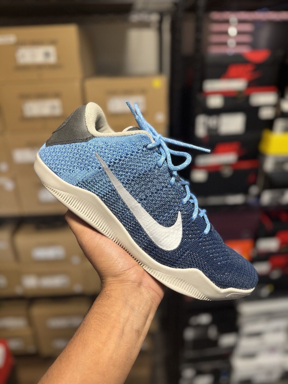 Size 10.5 - Nike Kobe 11 Elite Low Brave Blue