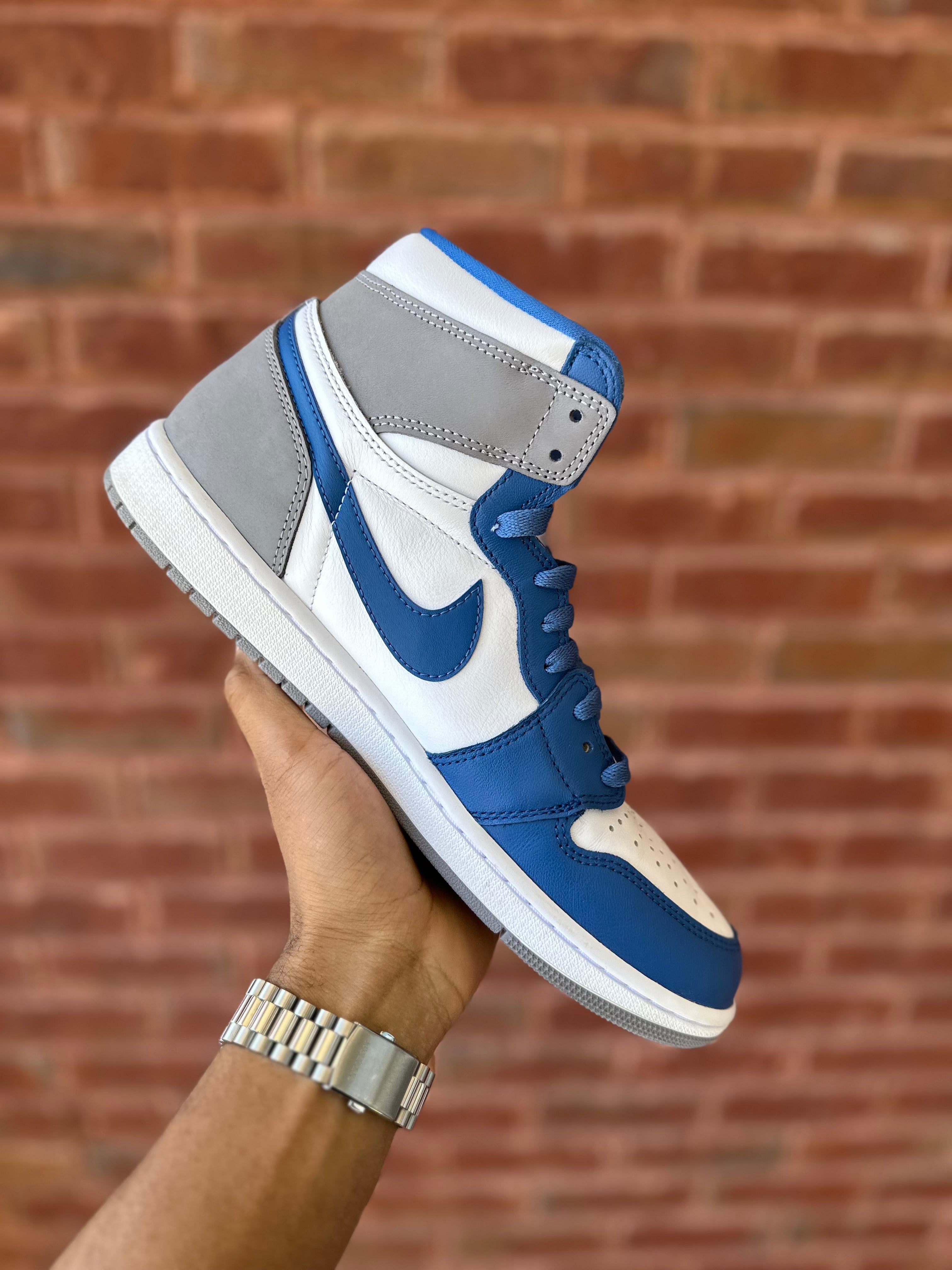 Size 10.5 - J1 true blue