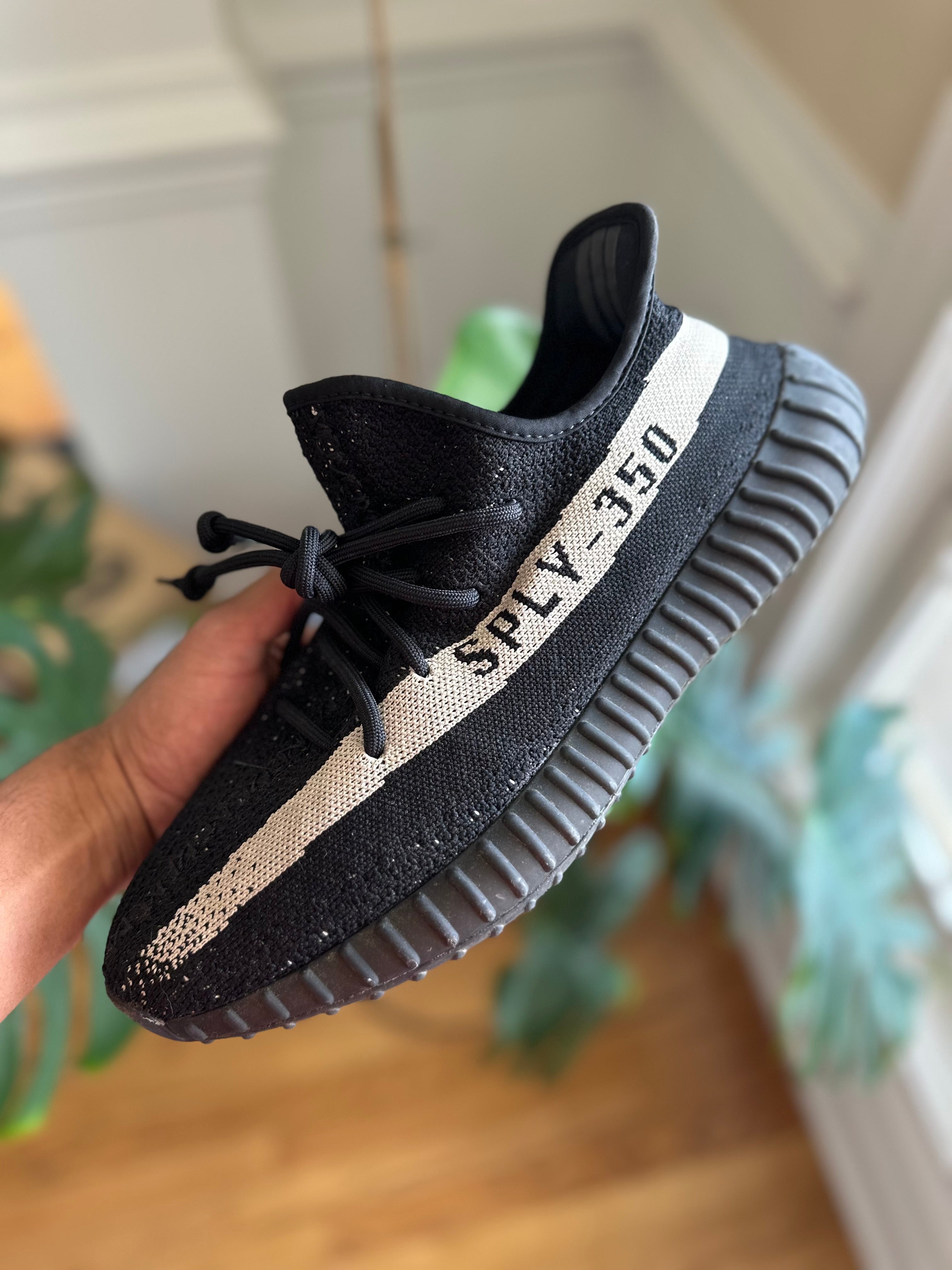 Size 12 - YZY 350 Oreo