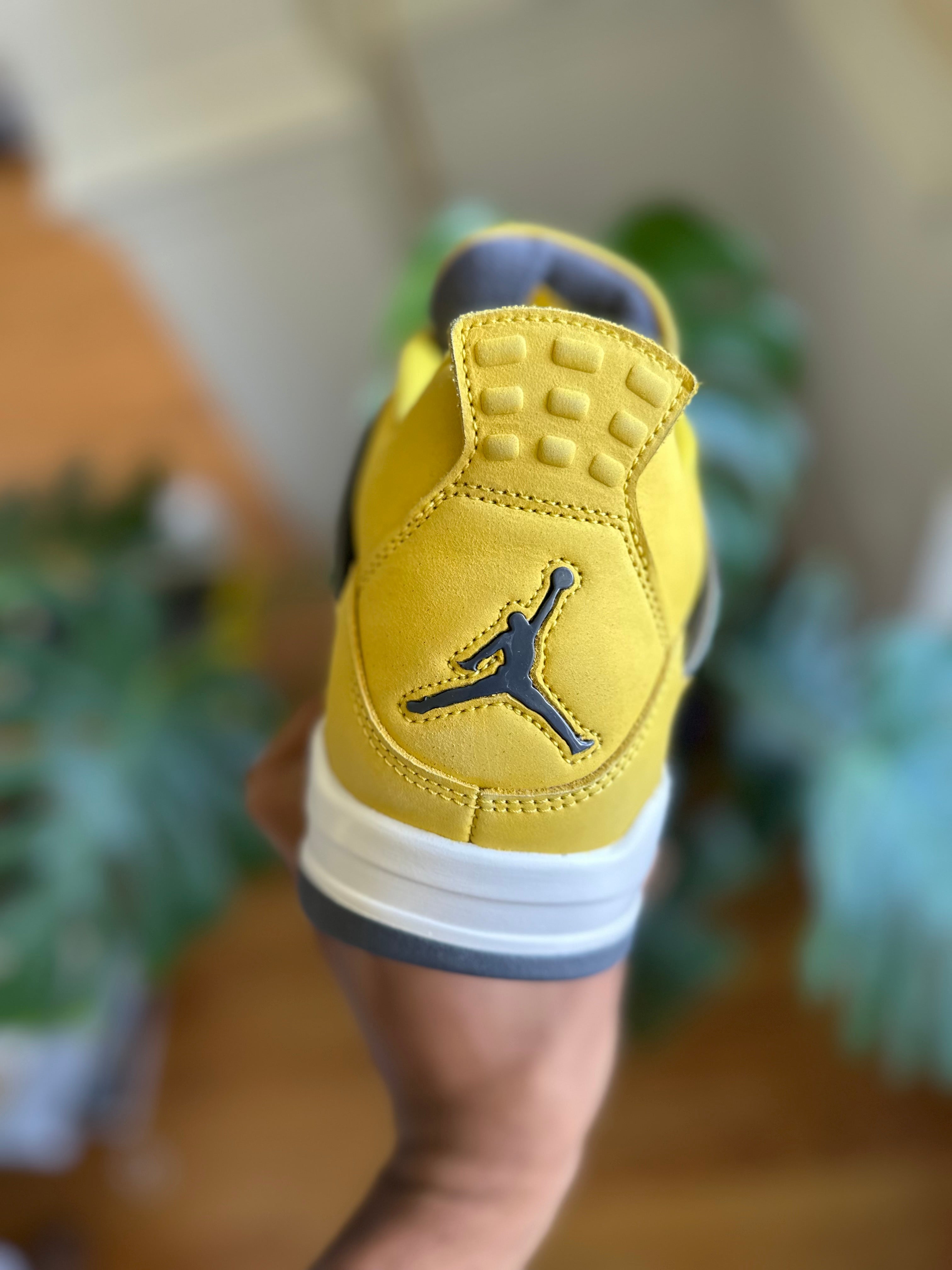 Size 12 - J4 lightning