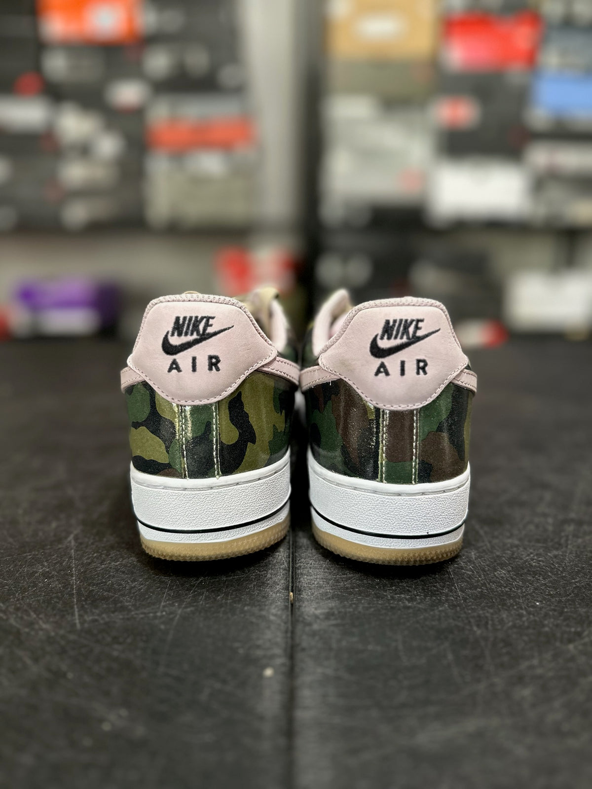 Size 8 - af 1 low ‘07 patent camo pink