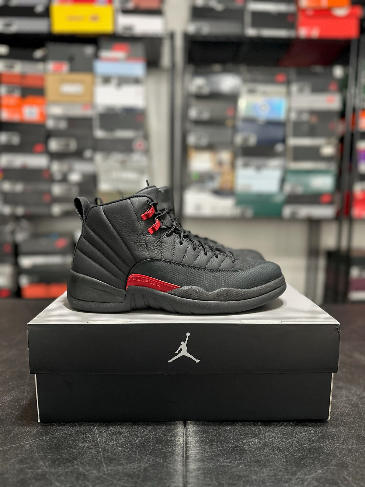 Size 11 - j12 bloodline