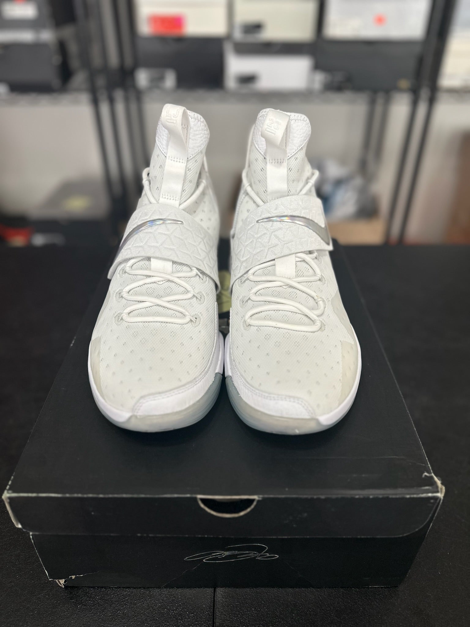 Size 14 - LeBron 14 Time to Shine