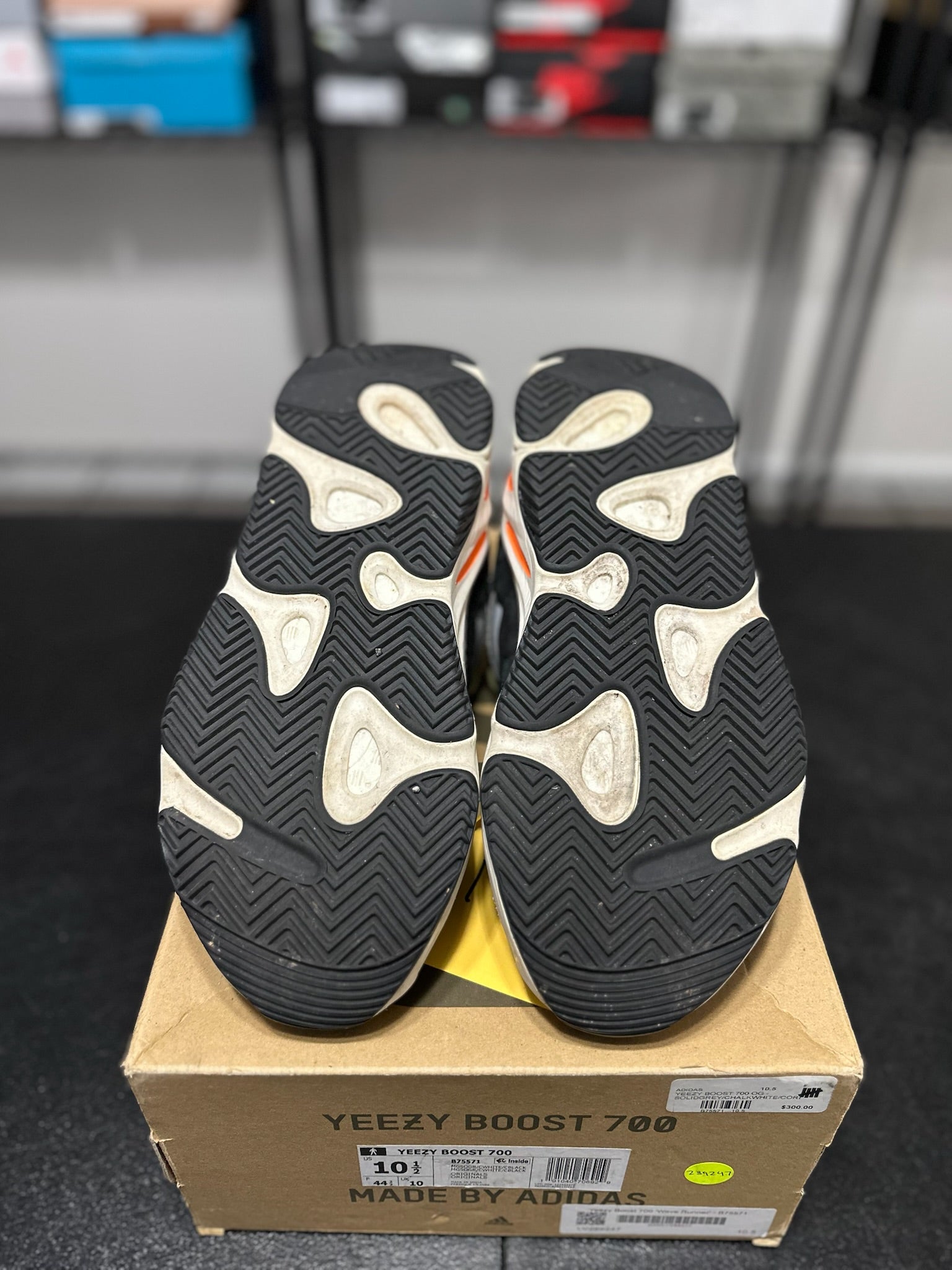 Size 10.5 - YZY Boost 700 Wave Runner