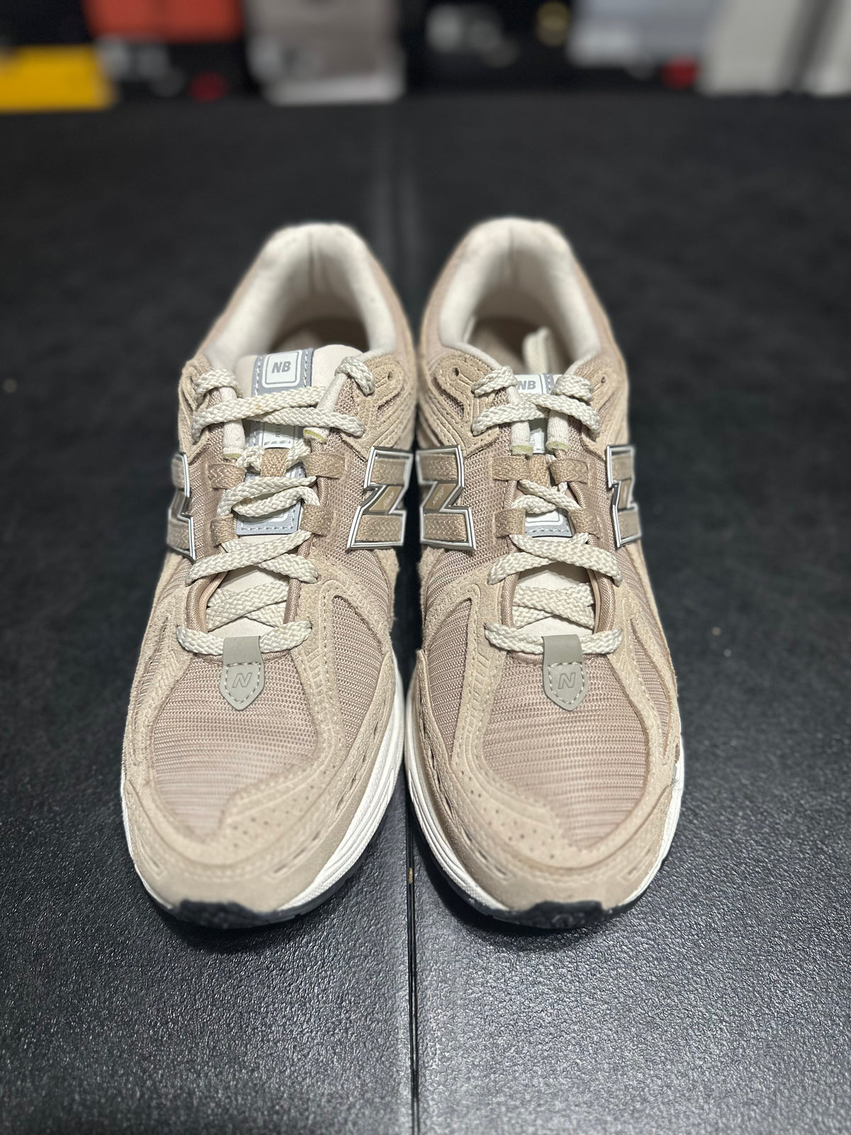 Size 8 - NB 1906r light biege