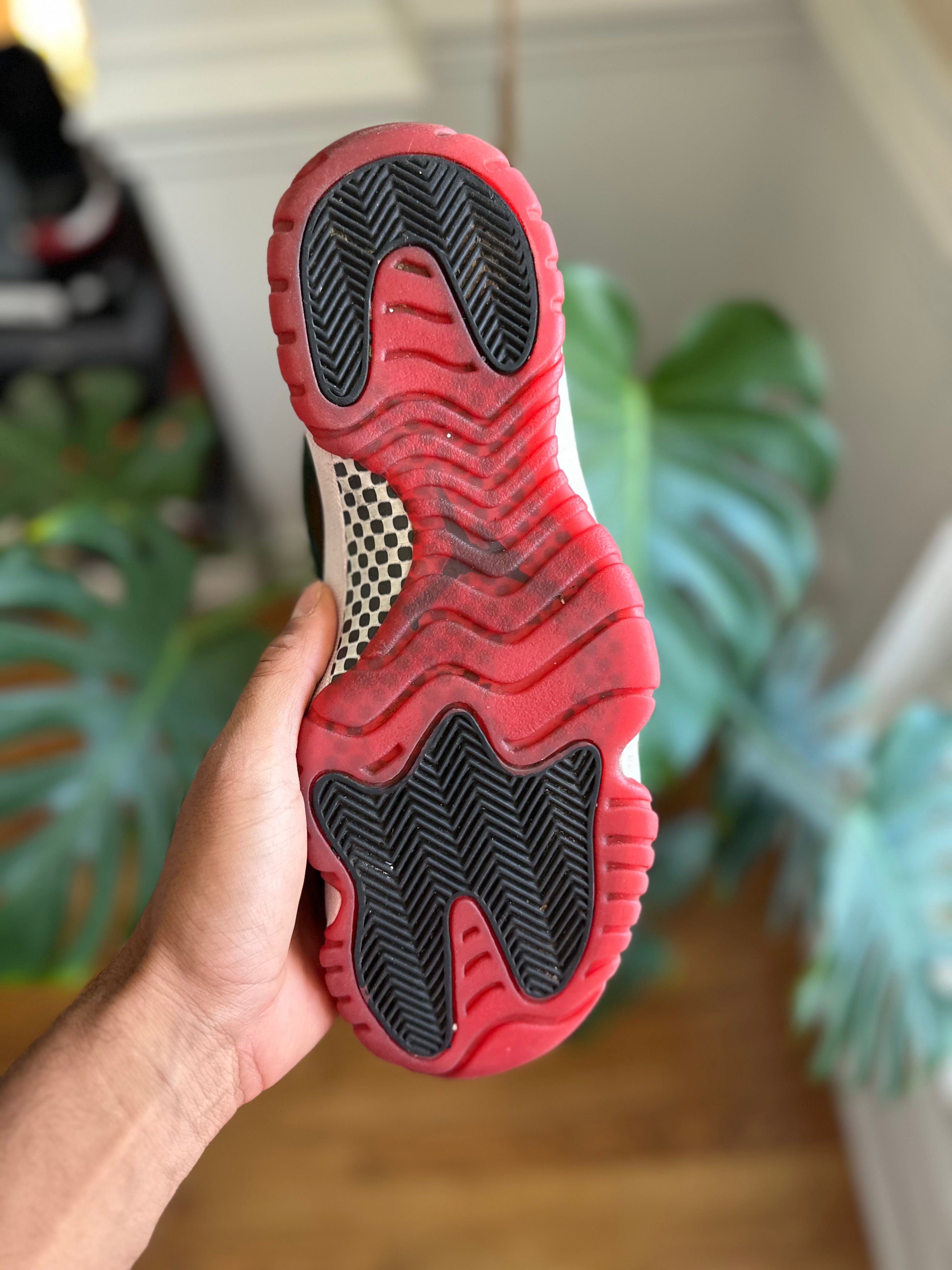 Size 10 - J11 high bred