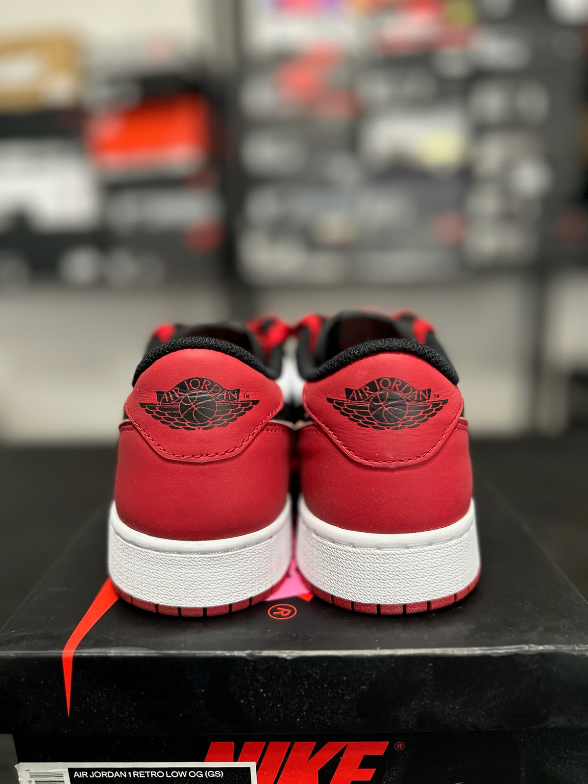 Size 7Y - J1 Low Black Toe