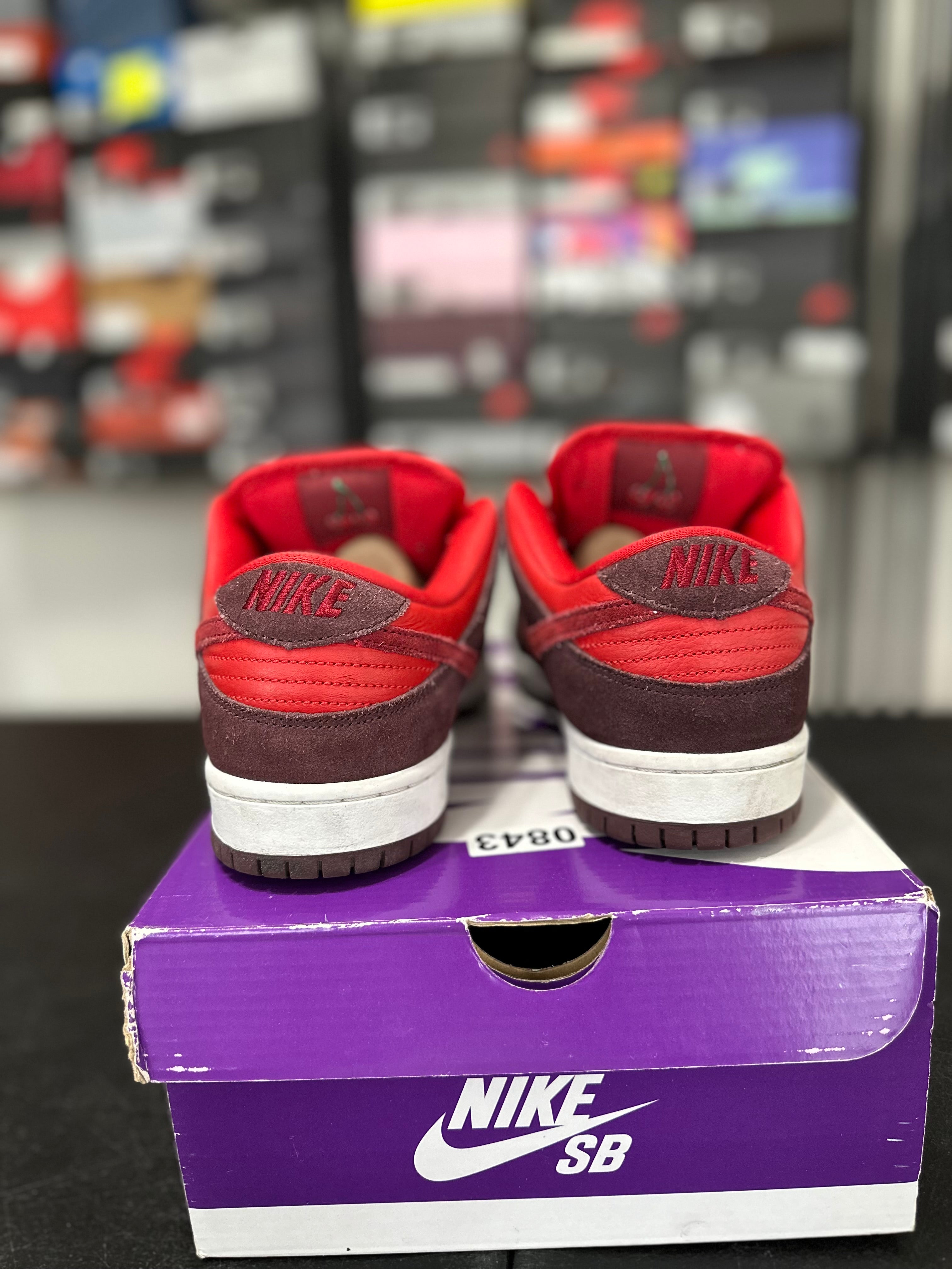 Size 9.5 - Dunk low cherry