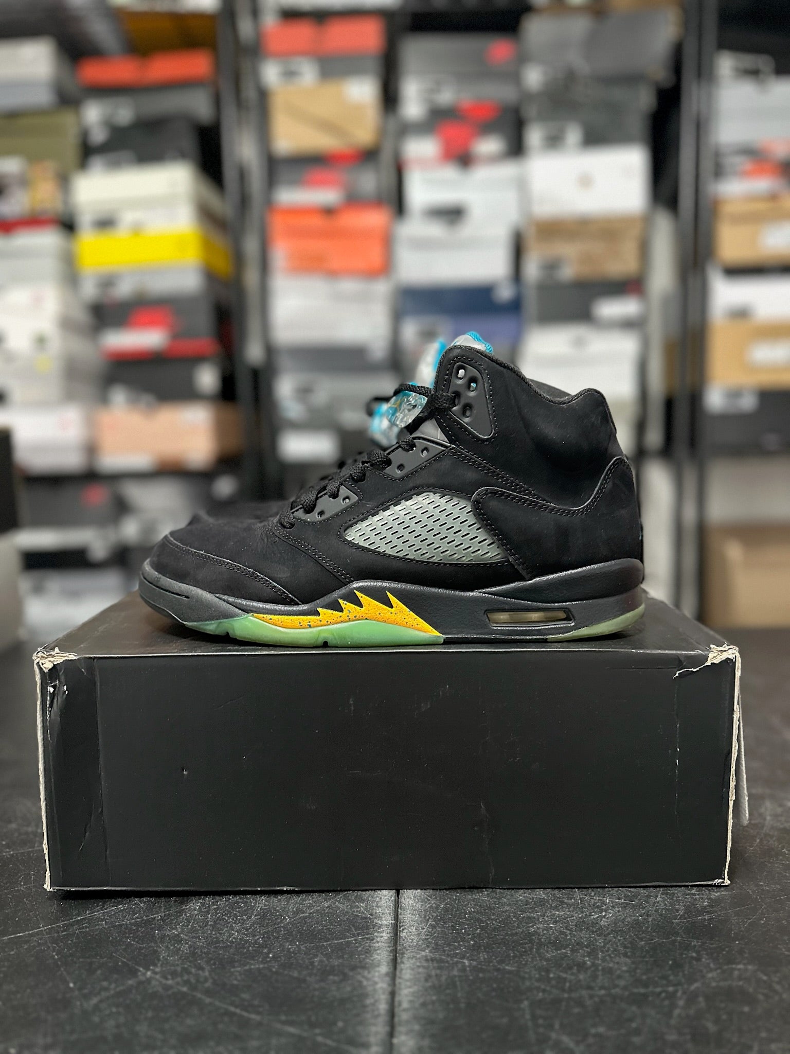 Size 11 - J5 Aqua