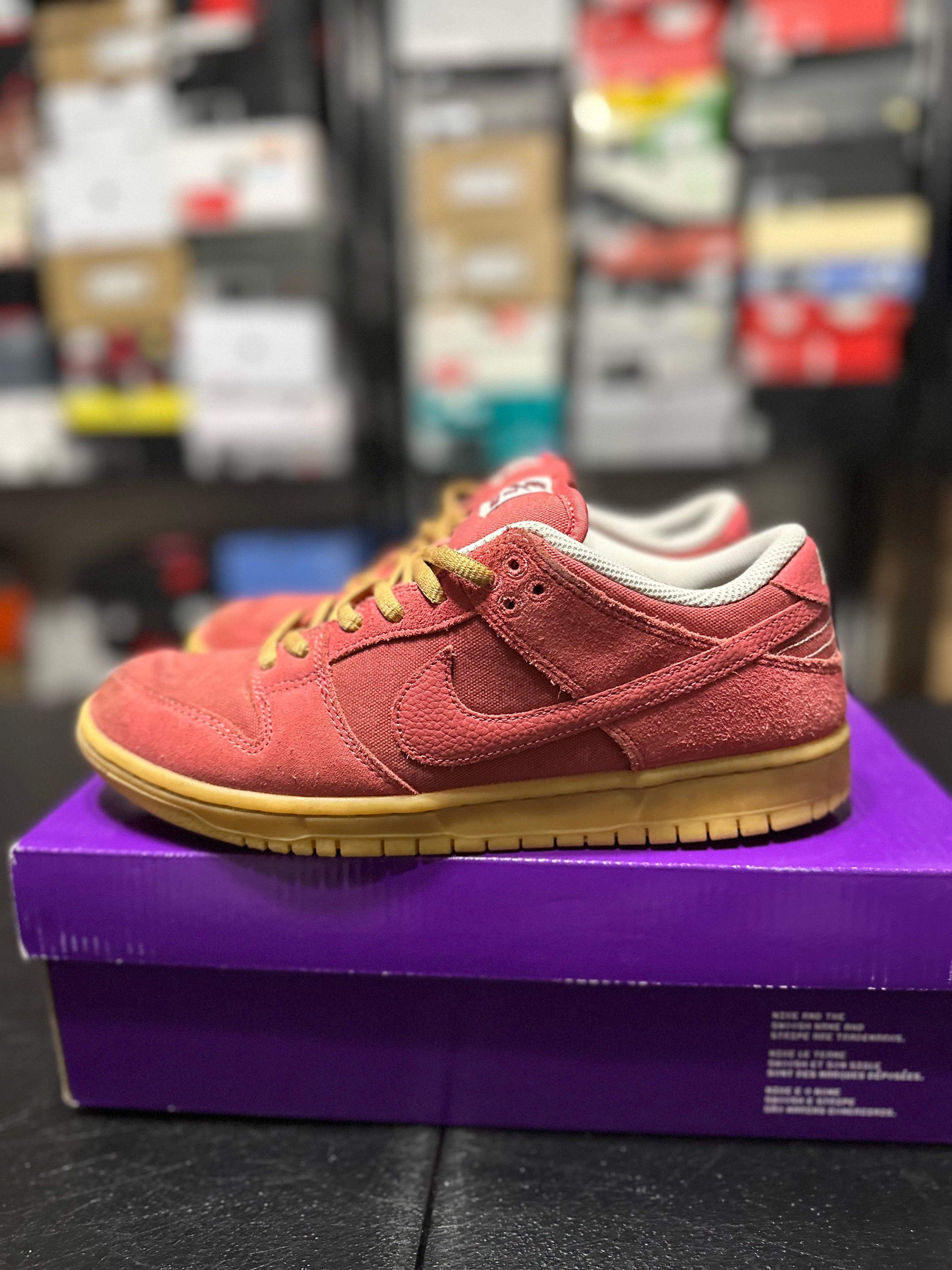 Size 8 - Dunk low adobe