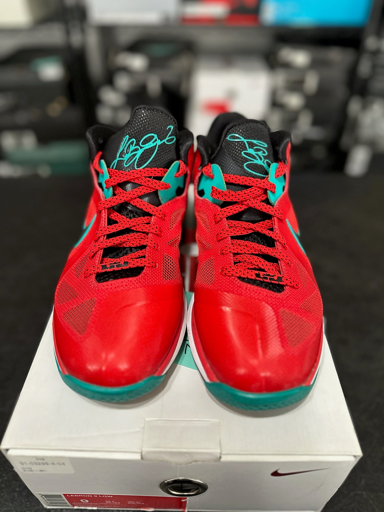 Size 9 - LeBron 9 Liverpool