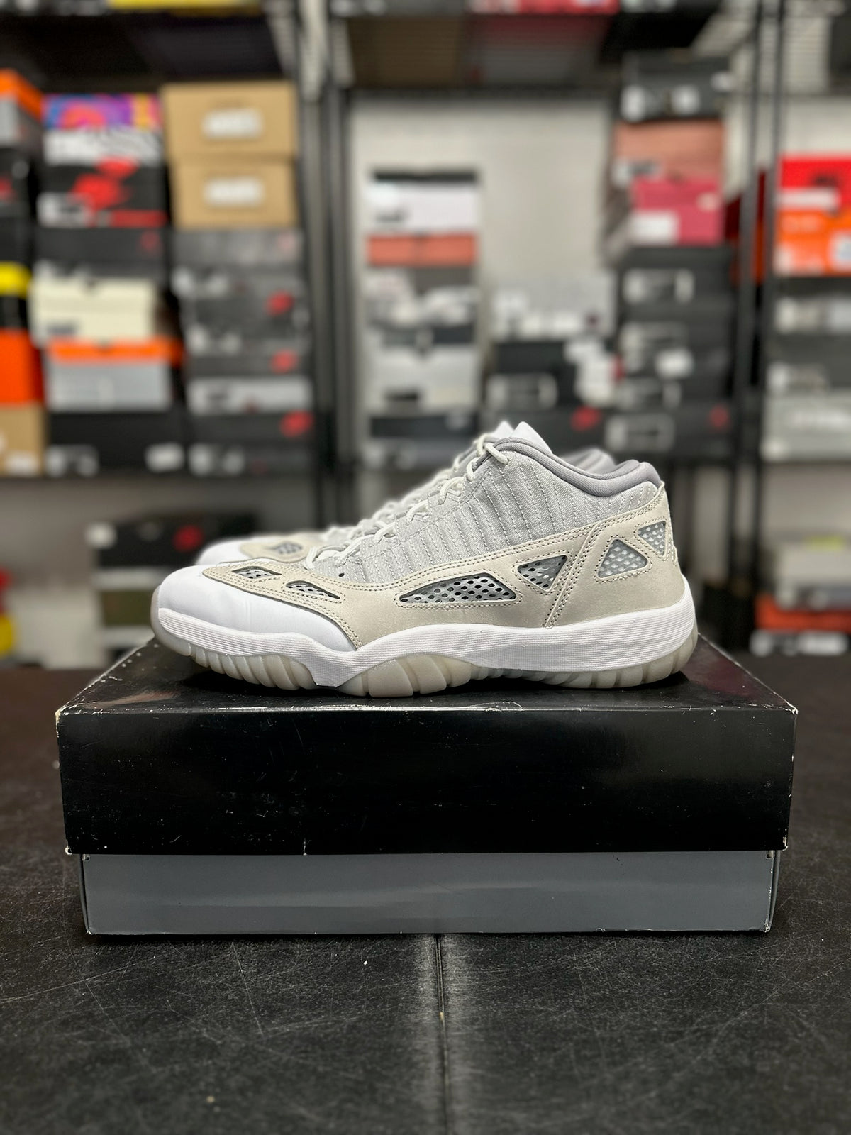 Size 13 - J11 Low Light Orewood Brown