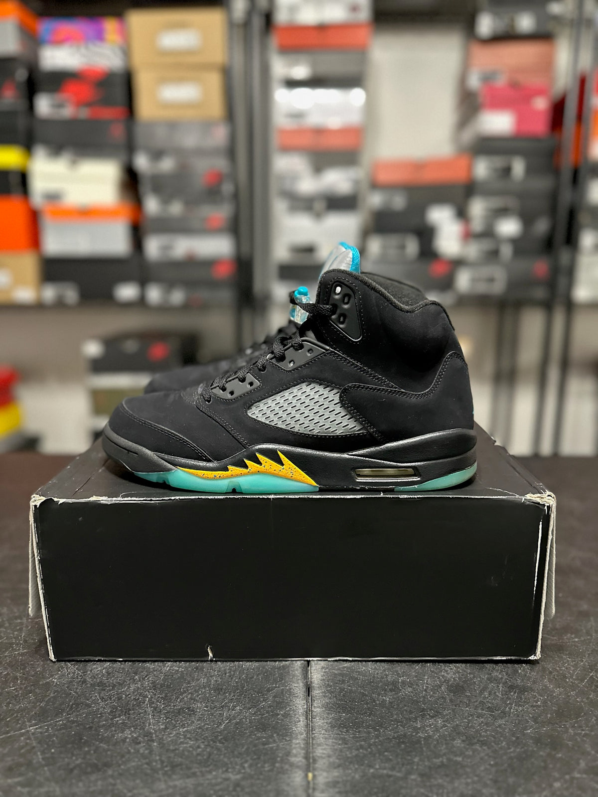 Size 11 - J5 Aqua