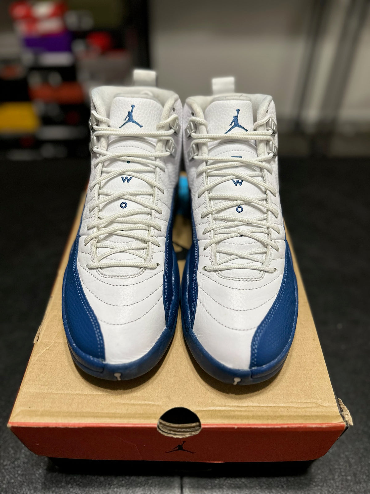 Size 9 - j12 French blue