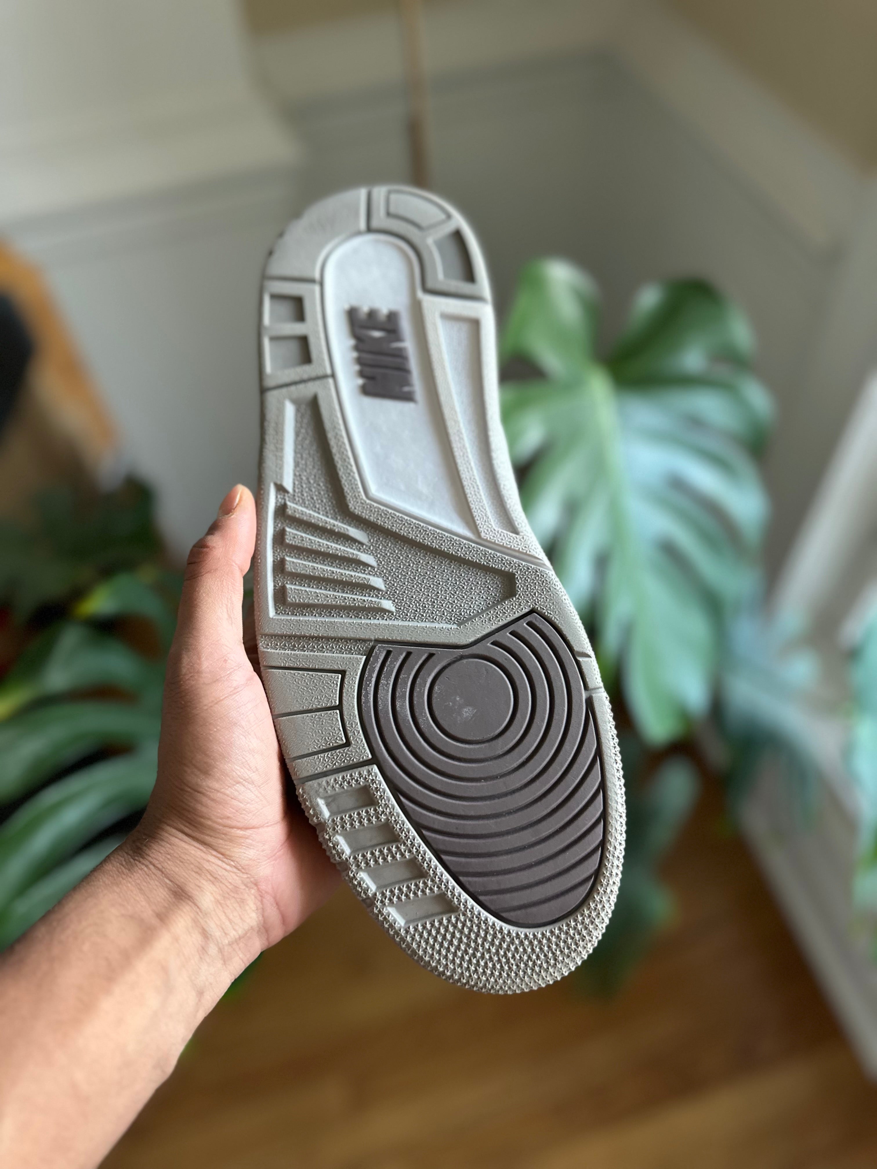 Size 12.5 - (14W) J3 ama