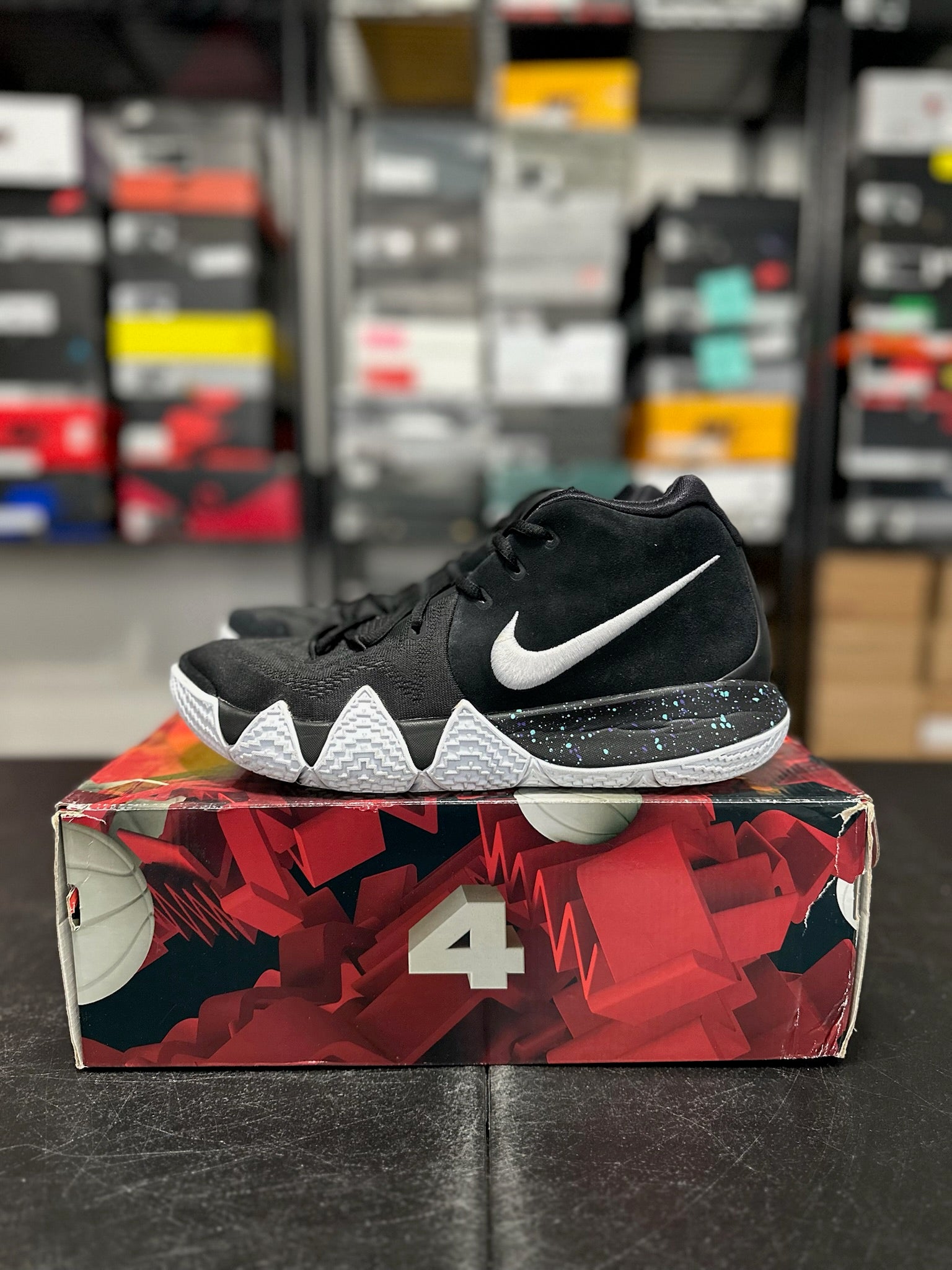 Size 9 - Kyrie 4 Ankle Taker