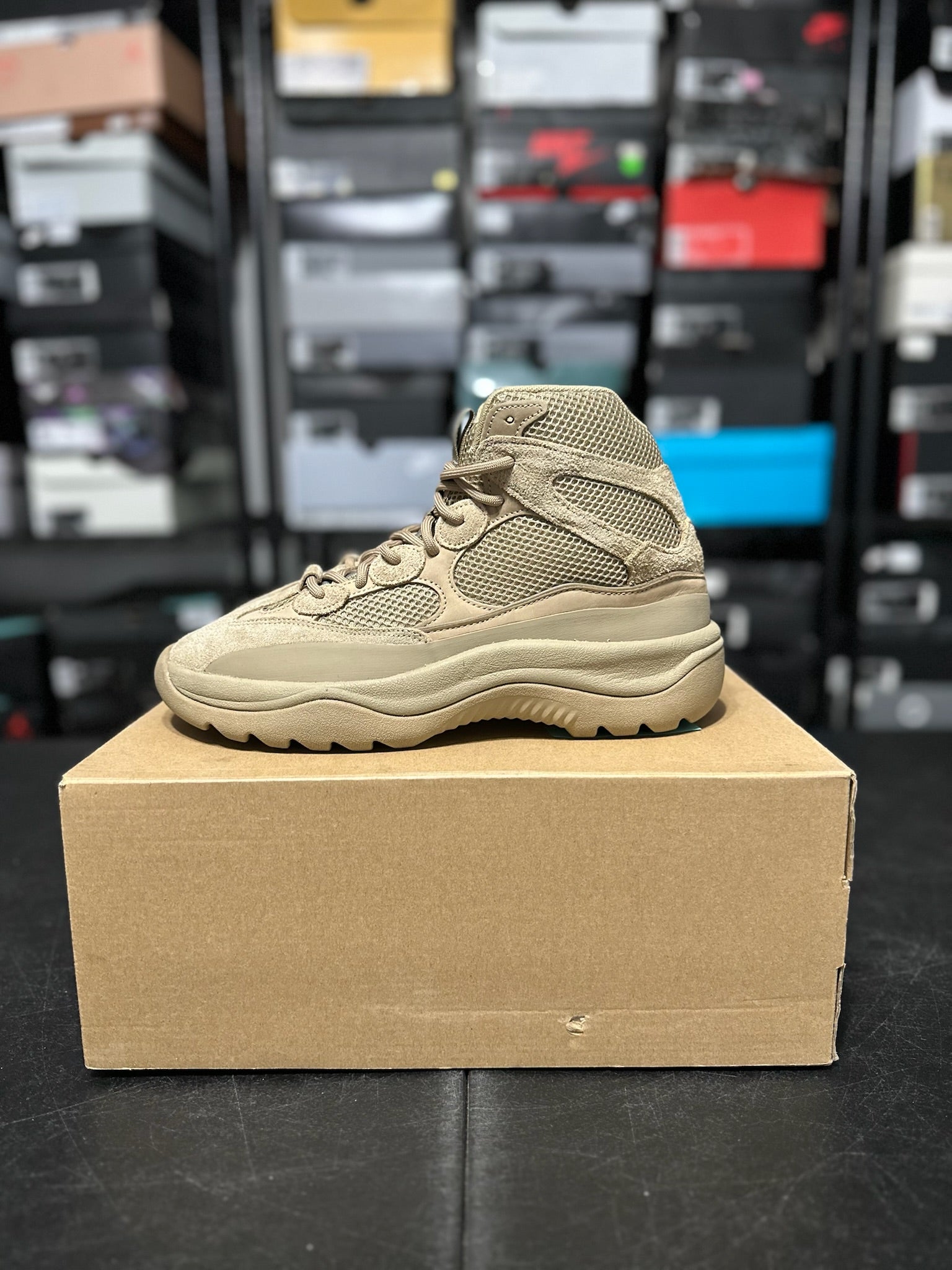 Size 9.5 - YZY Desert Boot Rock