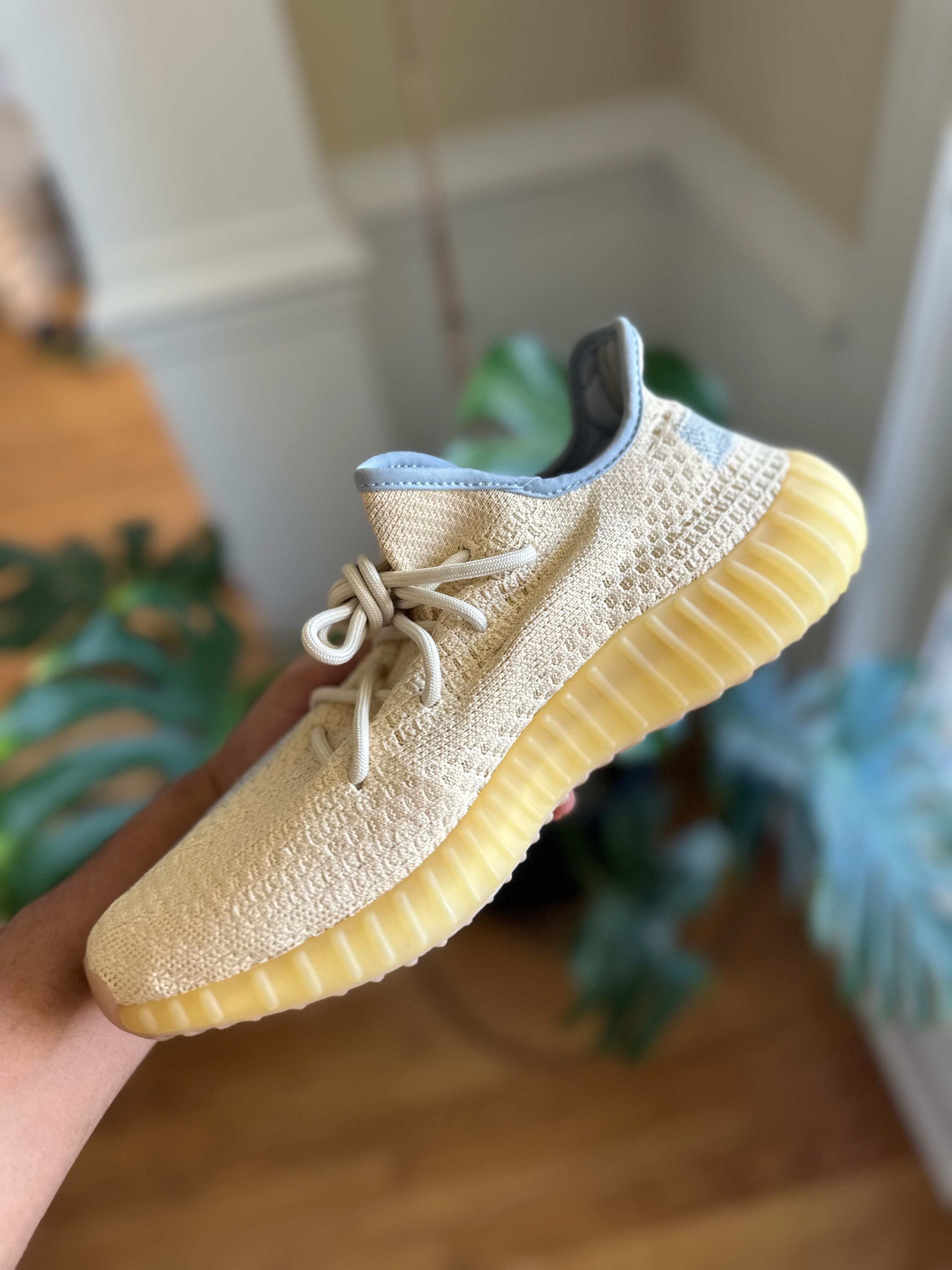 Size 10.5 - YZY 350 linen