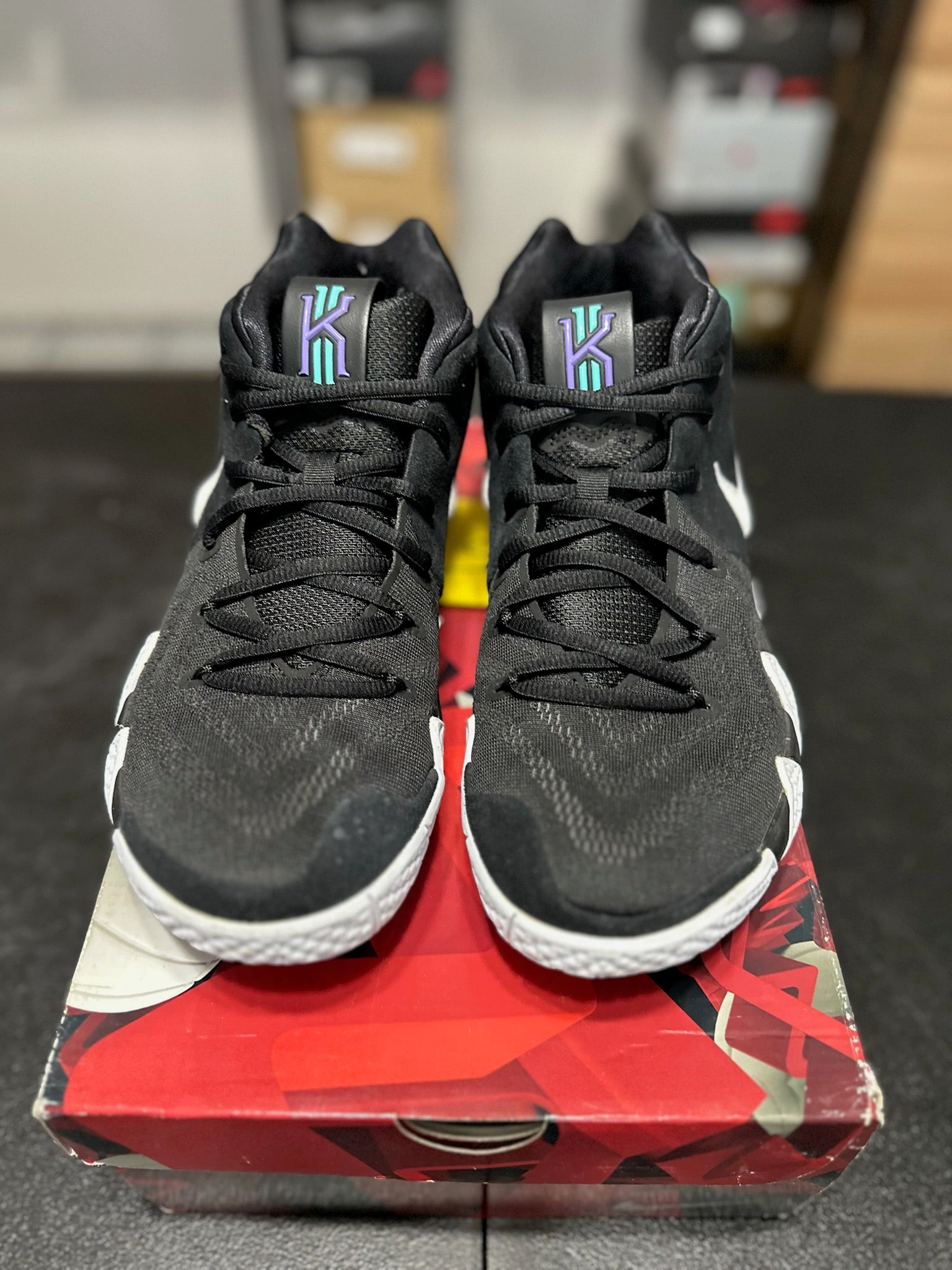 Size 9 - Kyrie 4 Ankle Taker